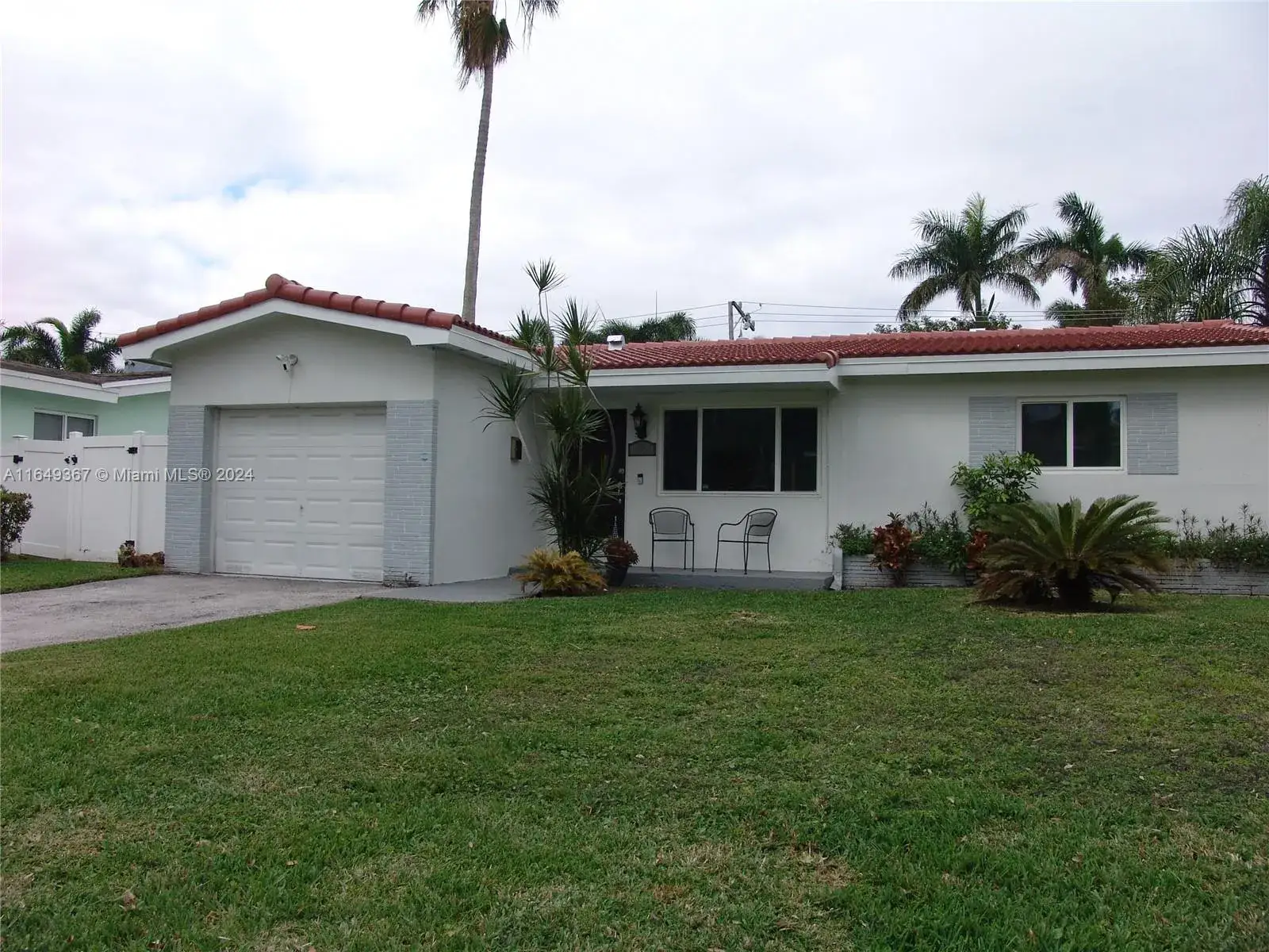 3 bedroom 2 bath Residential Lease for rent at 1443 Harding St, Hollywood FL 33020
