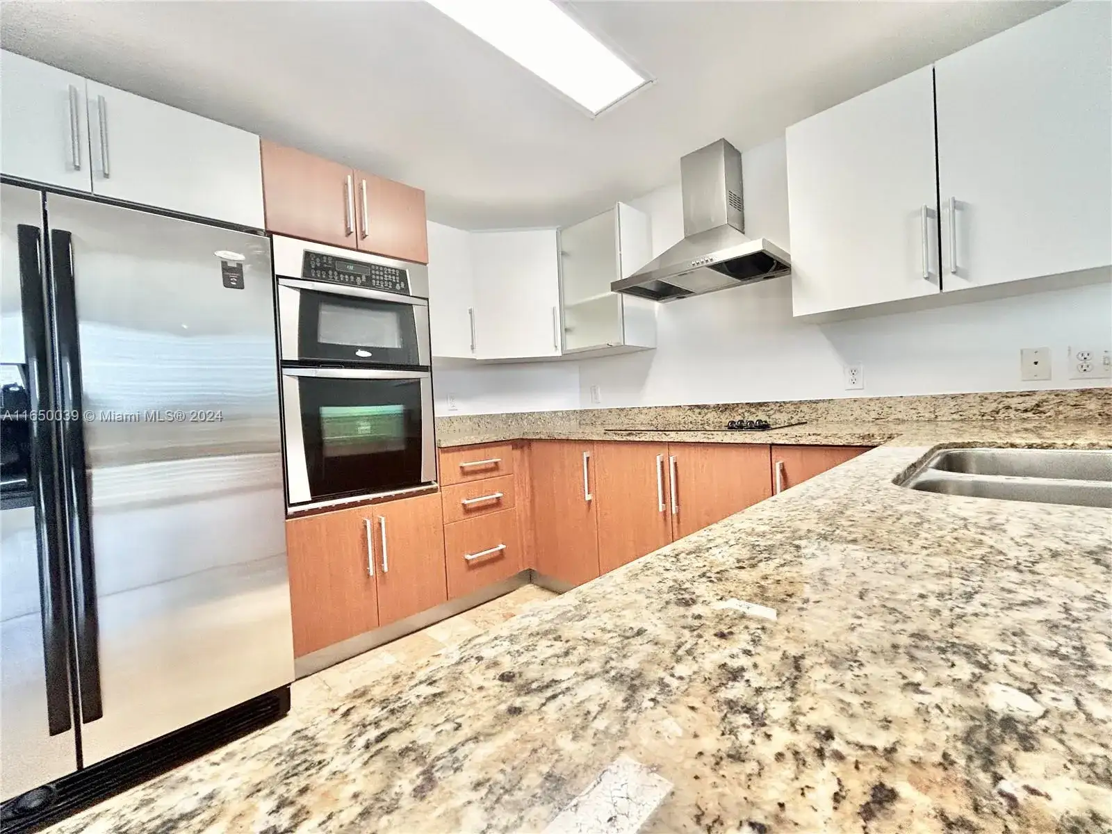 1 bedroom 1 bath Residential for sale at 170 SE 14th St # 2906, Miami FL 33131
