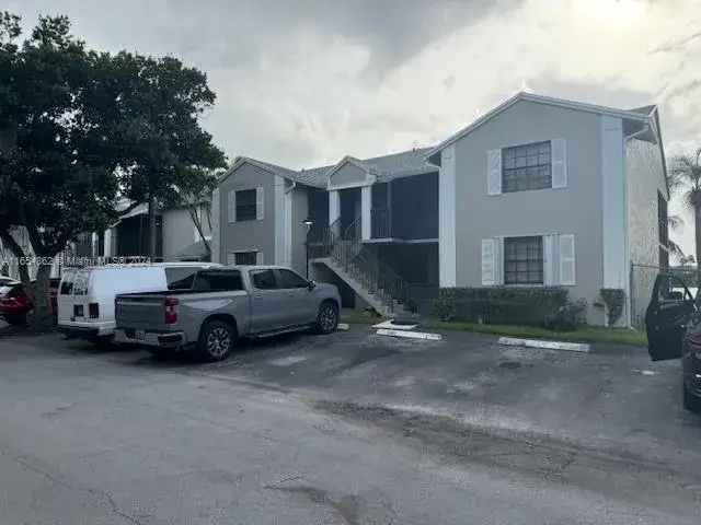 3 bedroom 2 bath Residential for sale at 1460 Jefferson Dr # 1460L, Homestead FL 33034