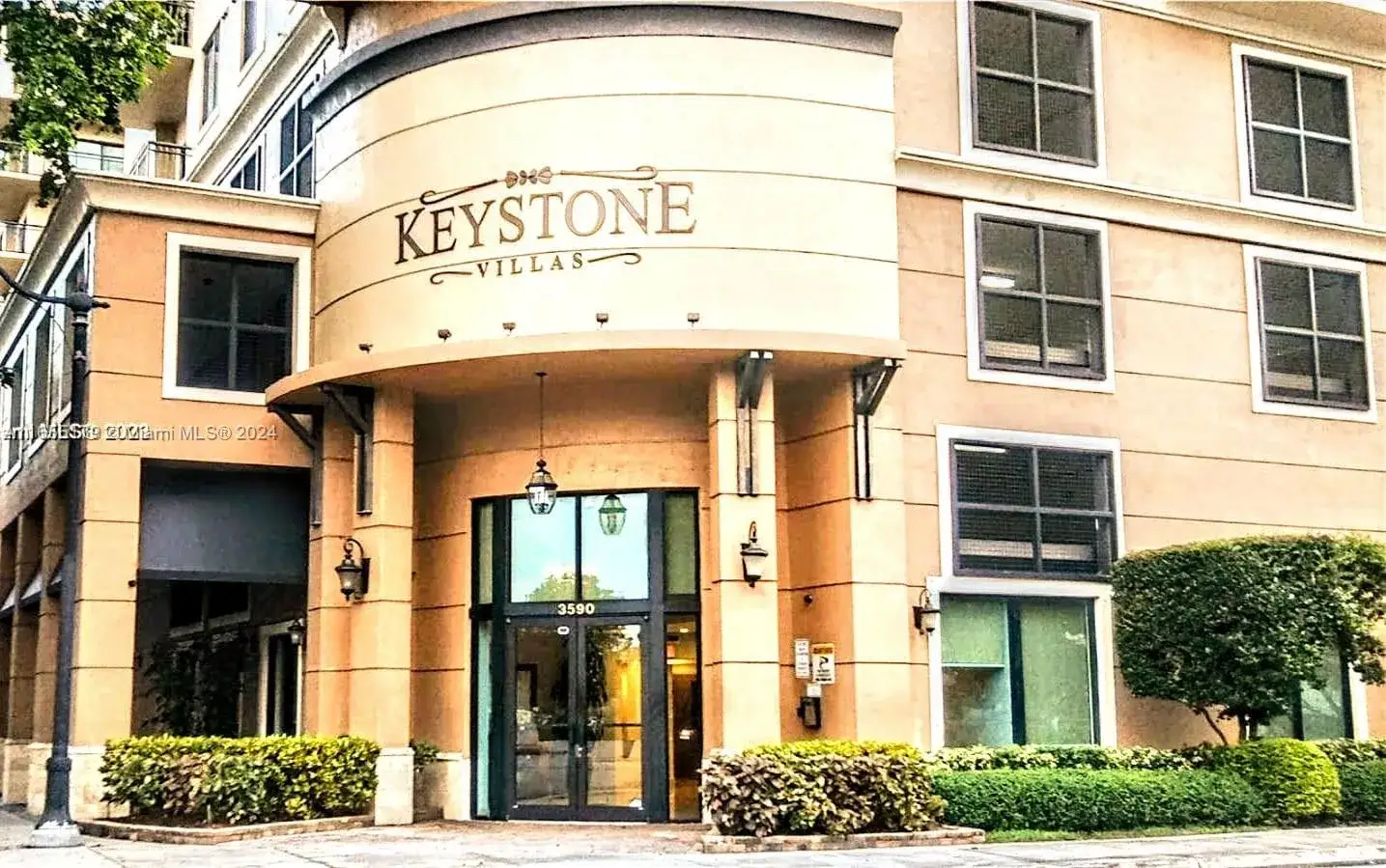 3 bedroom 2 bath Residential for sale at 3590 Coral Way # 502, Miami FL 33145