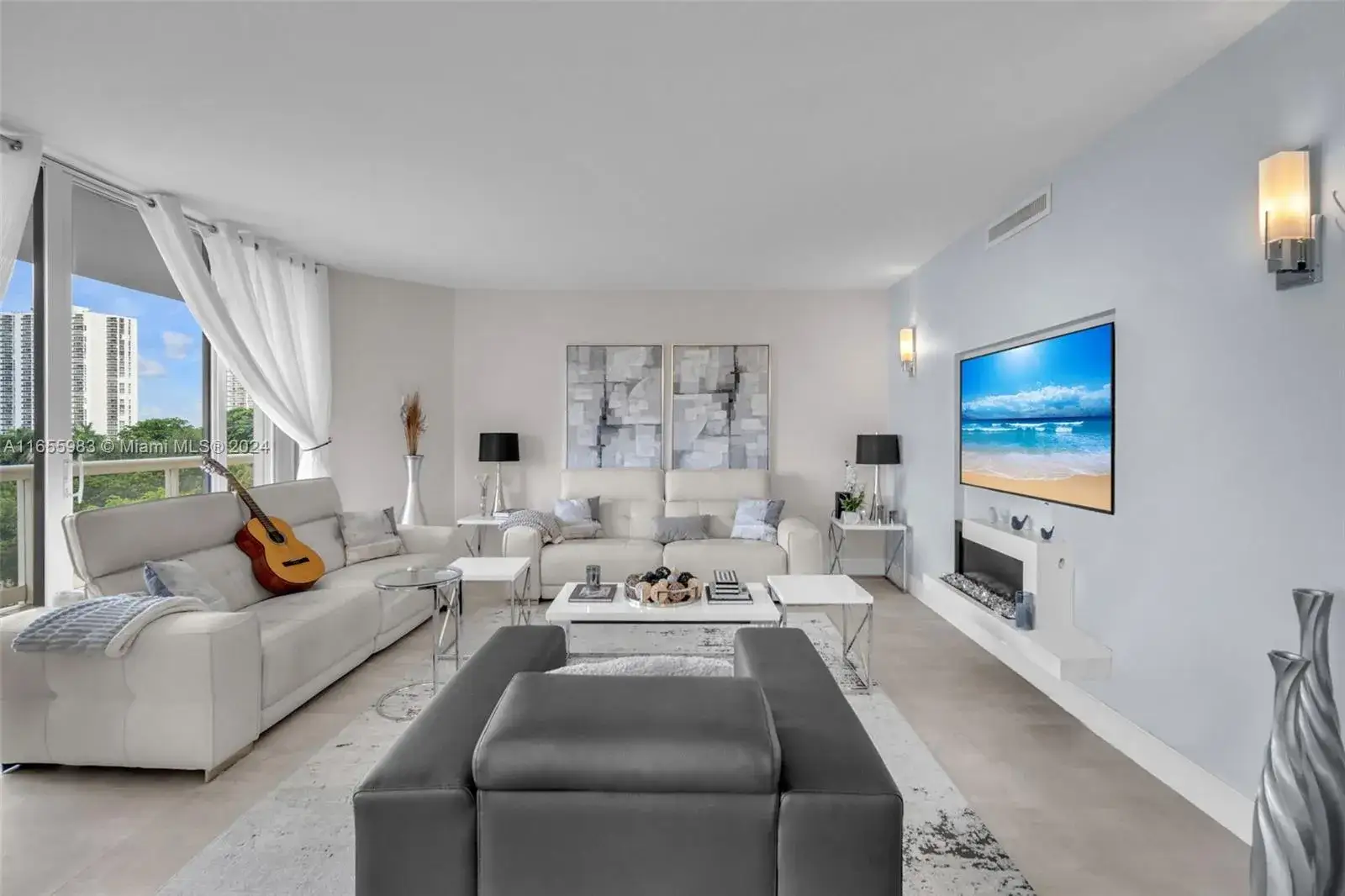 3 bedroom 2 bath Residential for sale at 20191 E Country Club Dr # 601, Aventura FL 33180