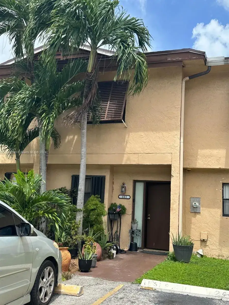 2 bedroom 1 bath Residential for sale at 6866 NW 173rd Dr # 603, Hialeah FL 33015