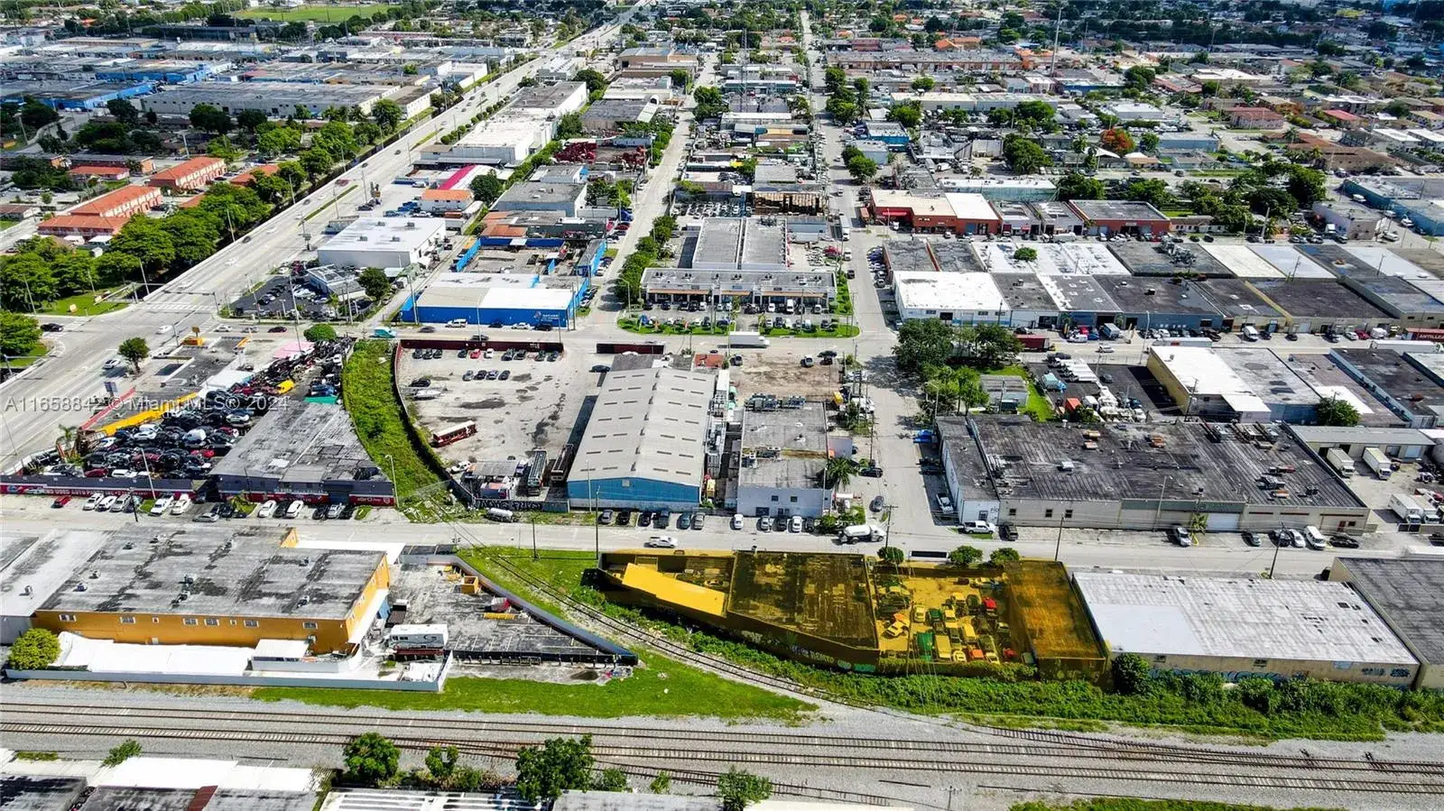 Commercial Sale for sale at 300 W 22nd, Hialeah FL 33010