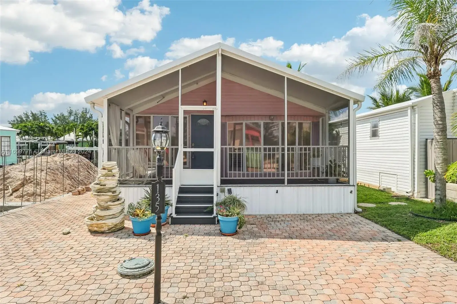 2 bedroom 1 bath Residential Lease for rent at 10851 S Ocean Dr # 135, Jensen Beach FL 34957