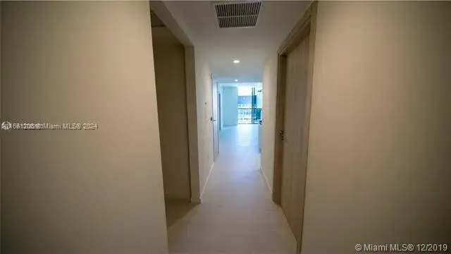 1 bedroom 2 bath Residential for sale at 1000 Brickell Plz # 4905, Miami FL 33131