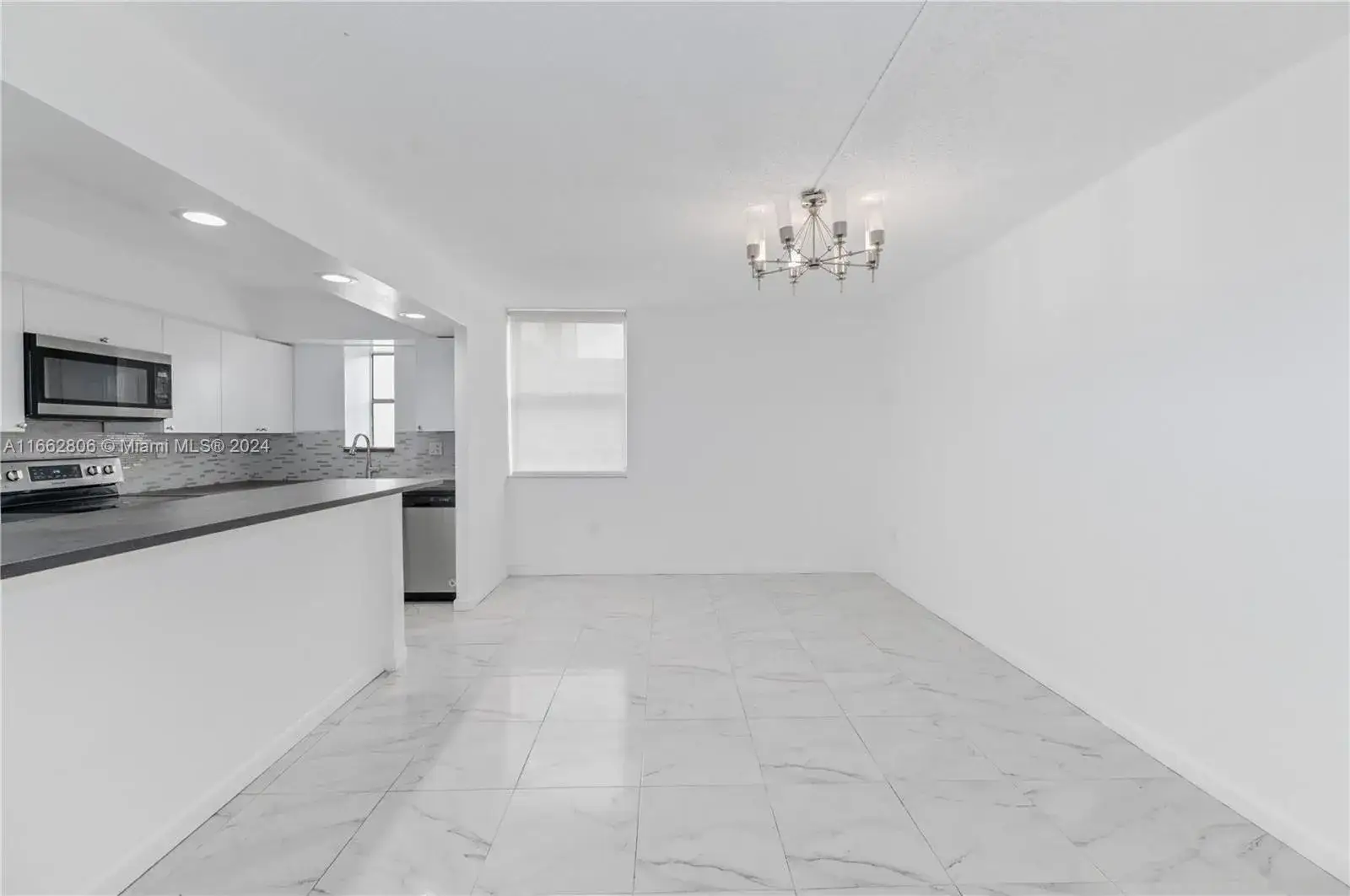 3 bedroom 2 bath Residential for sale at 20301 NE 30th Ave # 5, Aventura FL 33180