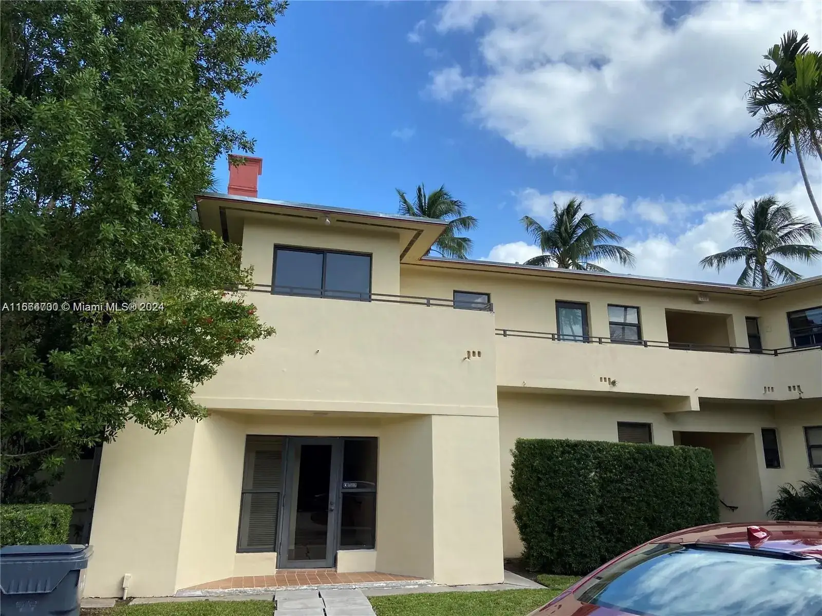 1 bedroom 1 bath Residential Lease for rent at 32 Camden Dr # 8, Bal Harbour FL 33154