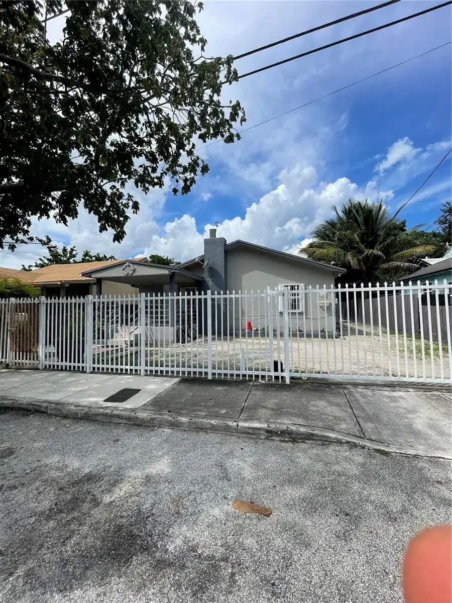 2 bedroom 1 bath Residential for sale at 1143 NW 27th St, Miami FL 33127