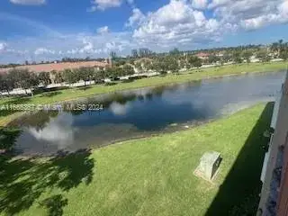 2 bedroom 2 bath Residential for sale at 10255 NW 9th St Cir # 7, Miami FL 33172