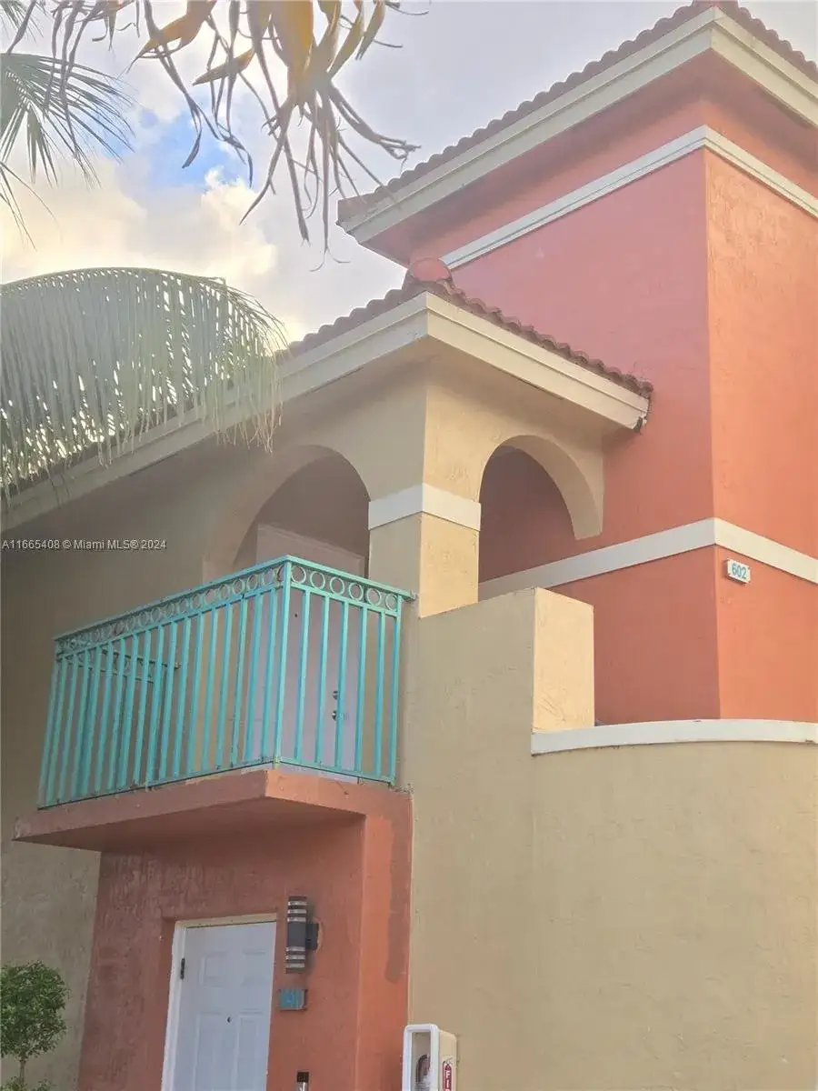 3 bedroom 2 bath Residential for sale at 7205 NW 173rd Dr # 6, Hialeah FL 33015