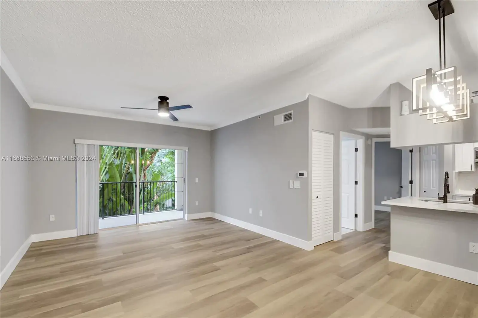 1 bedroom 1 bath Residential for sale at 2206 Tuscany Way # 2206, Boynton Beach FL 33435