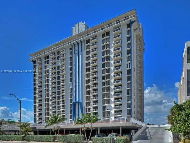 2 bedroom 2 bath Residential Lease for rent at 1600 S Ocean Dr # 18J, Hollywood FL 33019