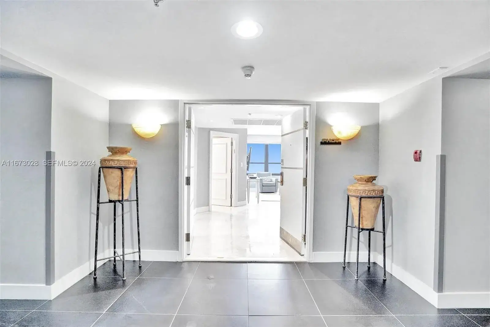3 bedroom 3 bath Residential for sale at 5225 Collins Ave, Miami Beach FL 33140