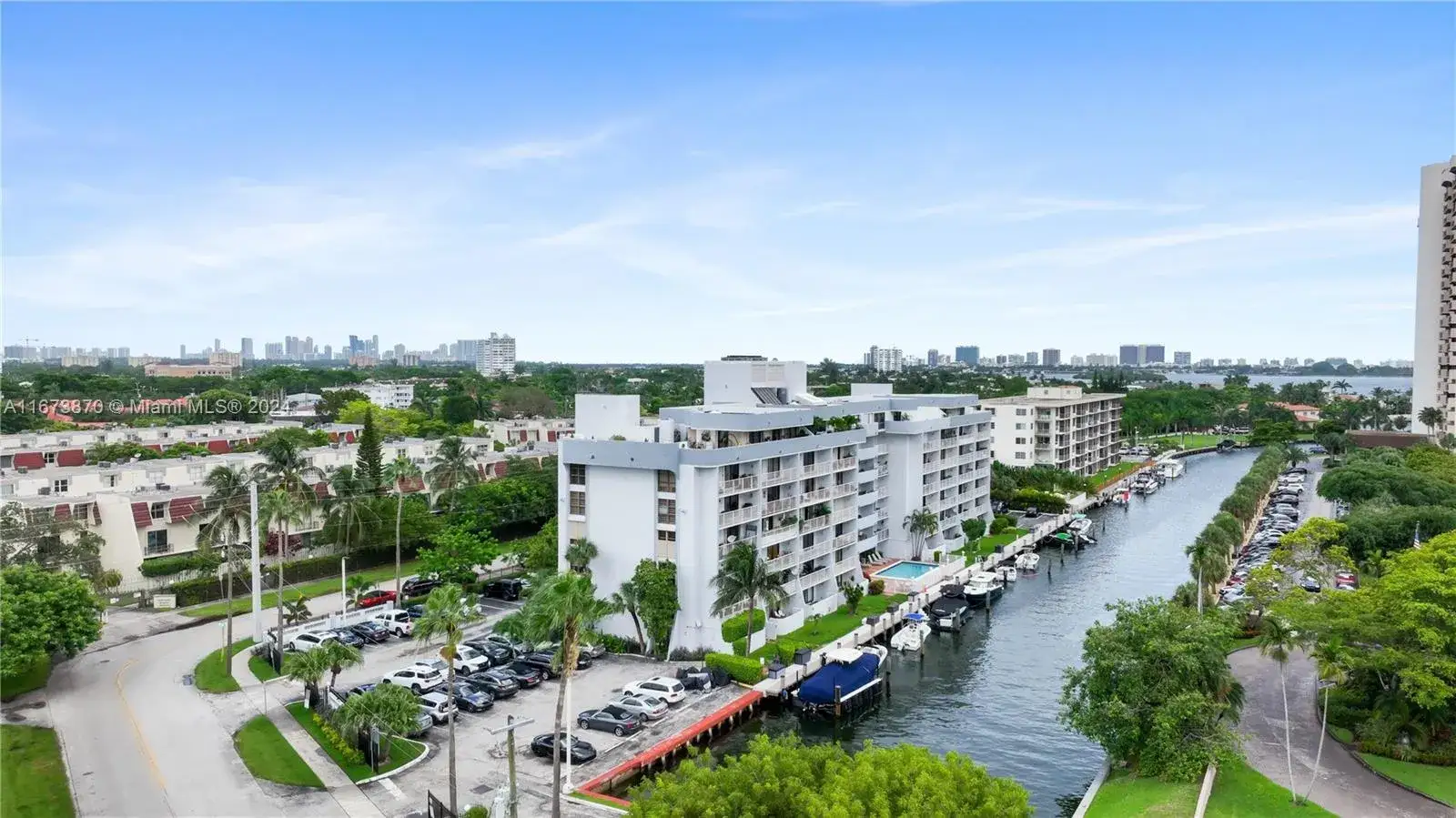 1 bedroom 2 bath Residential Lease for rent at 1650 NE 115th St # 309, Miami FL 33181