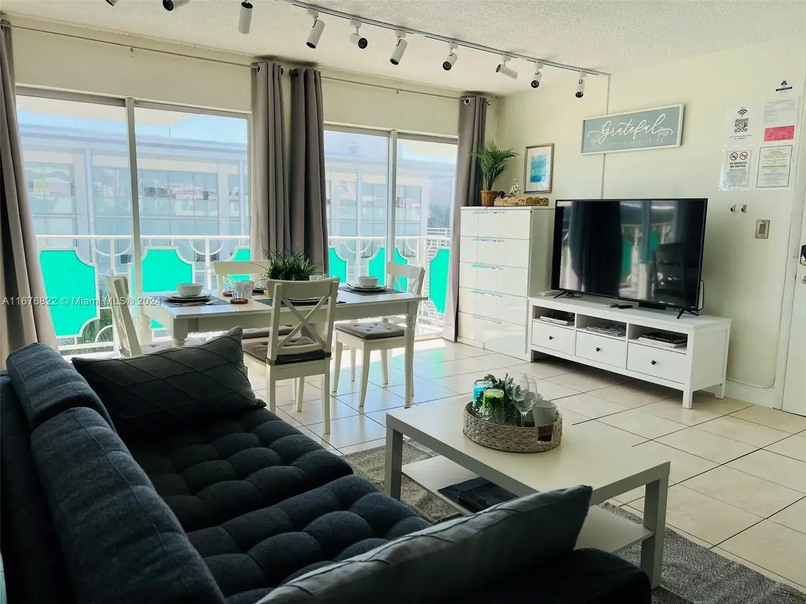 1 bedroom 1 bath Residential for sale at 1732 Meridian Ave # 701, Miami Beach FL 33139