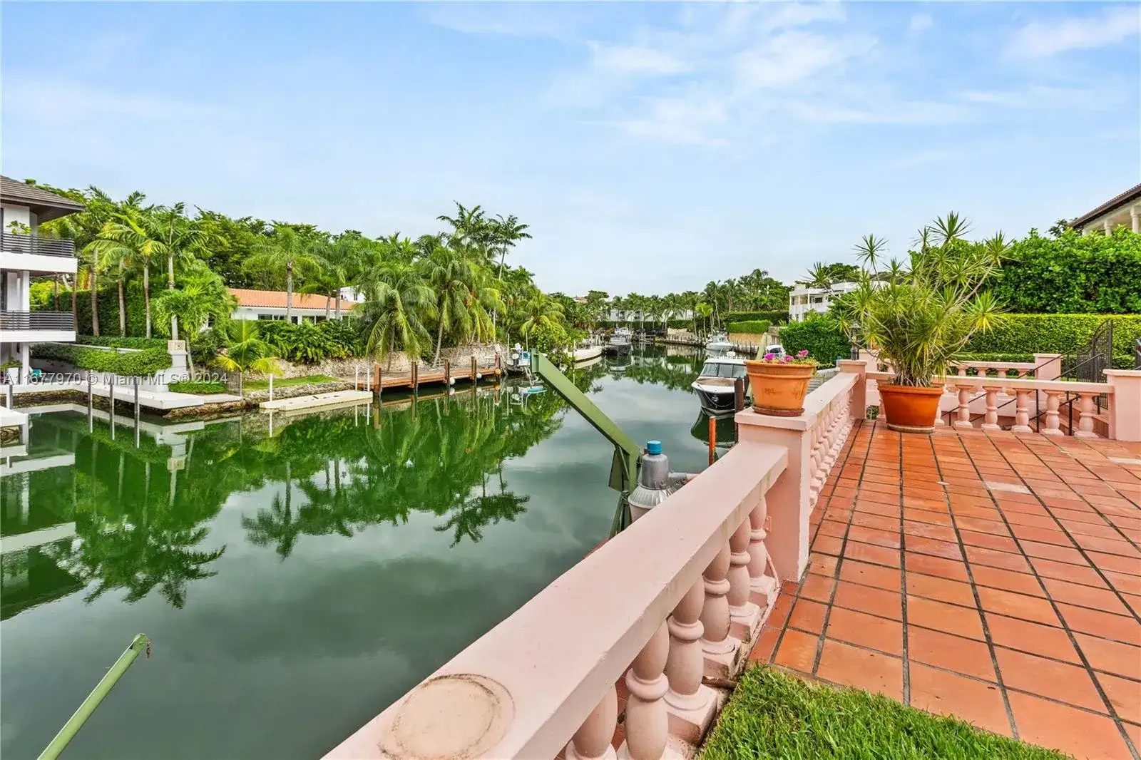 4 bedroom 2 bath Residential Lease for rent at 5340 Riviera Dr, Coral Gables FL 33146