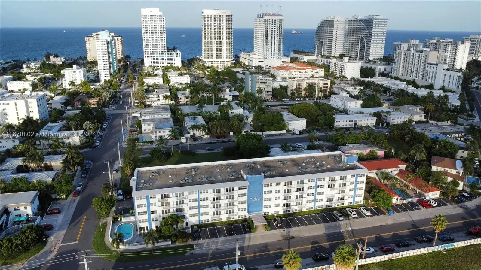 1 bedroom 1 bath Residential for sale at 550 Bayshore Dr # 412, Fort Lauderdale FL 33304