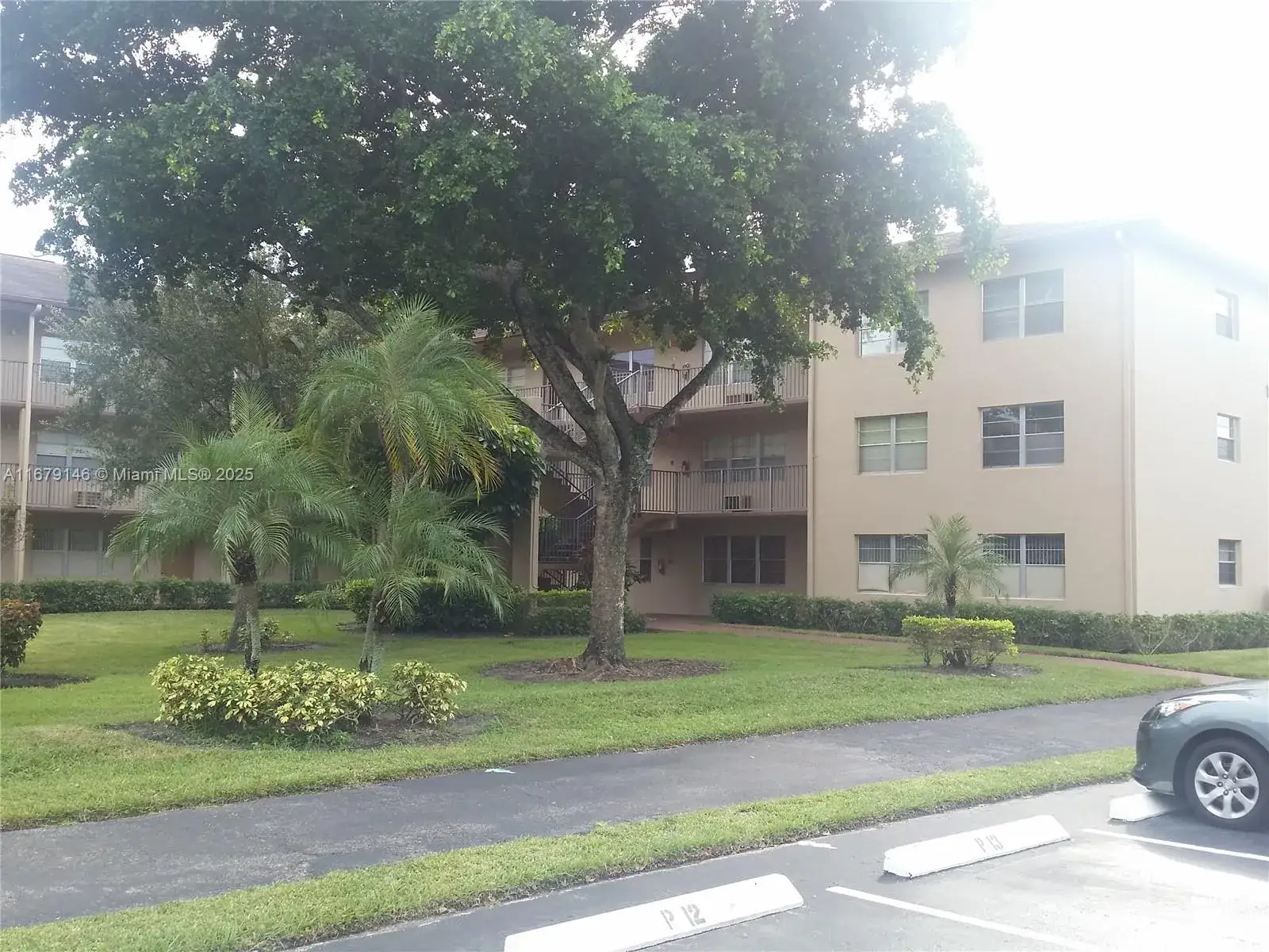 1 bedroom 1 bath Residential for sale at 13350 SW 1st St # 109P, Pembroke Pines FL 33027
