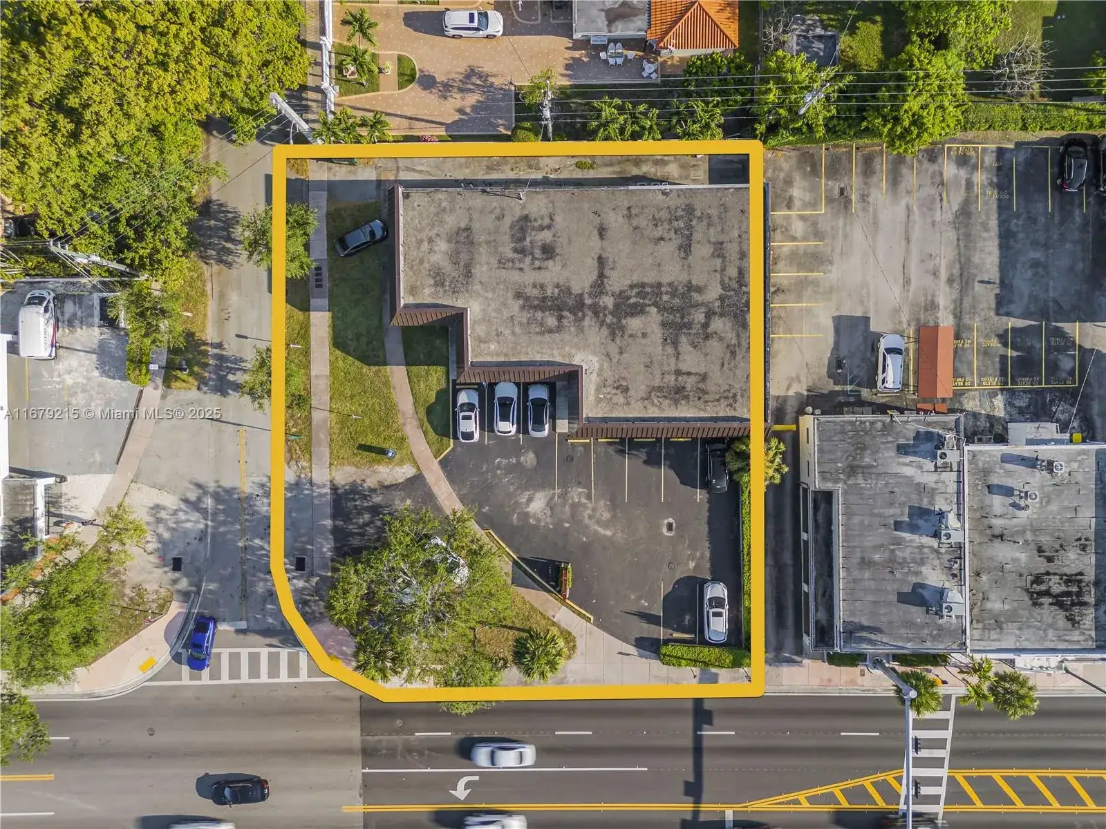 Commercial Sale for sale at 5500 SW 8th St, Coral Gables FL 33134