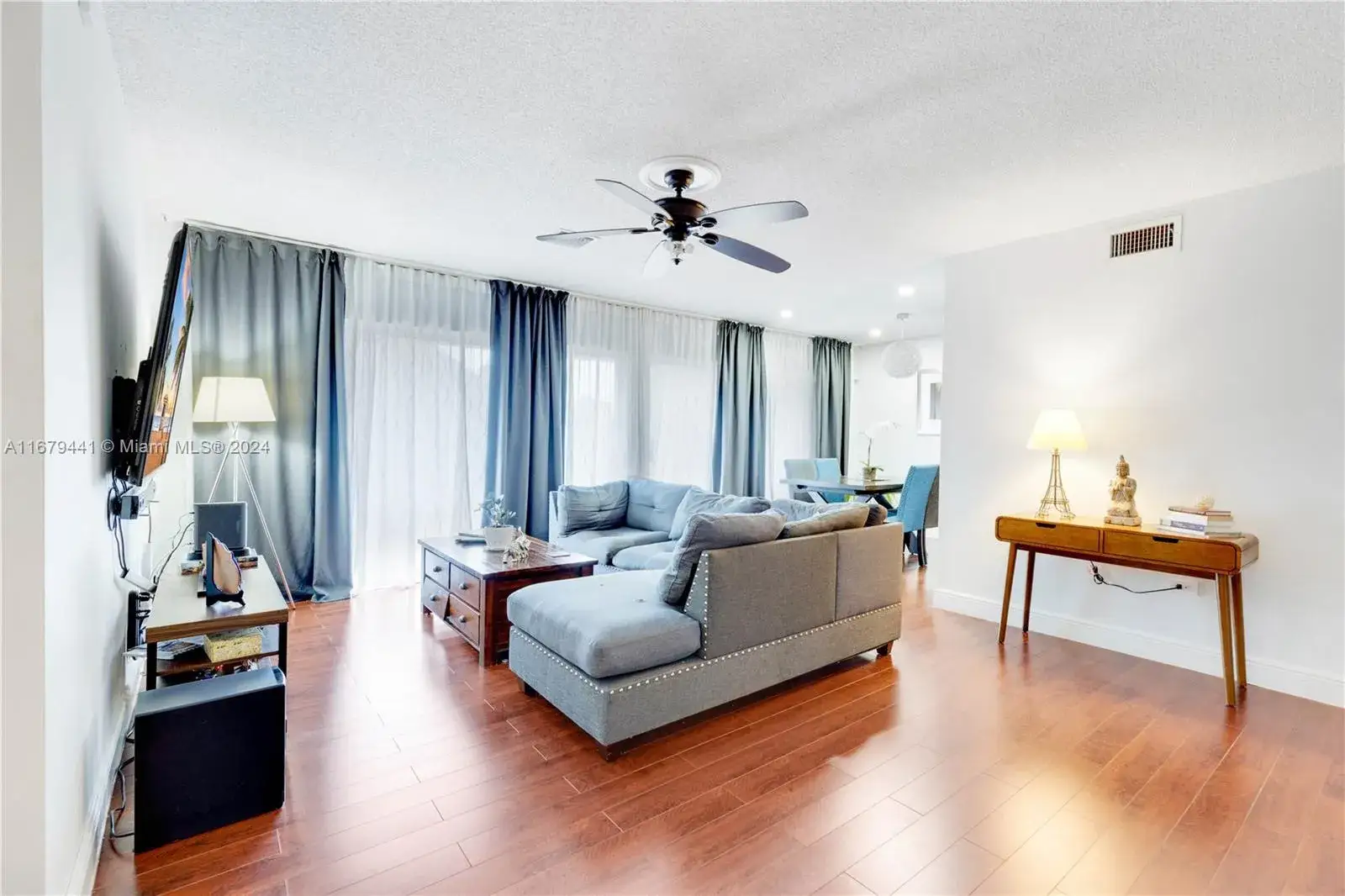 2 bedroom 1 bath Residential for sale at 8390 N Missionwood Cir # 18, Miramar FL 33025