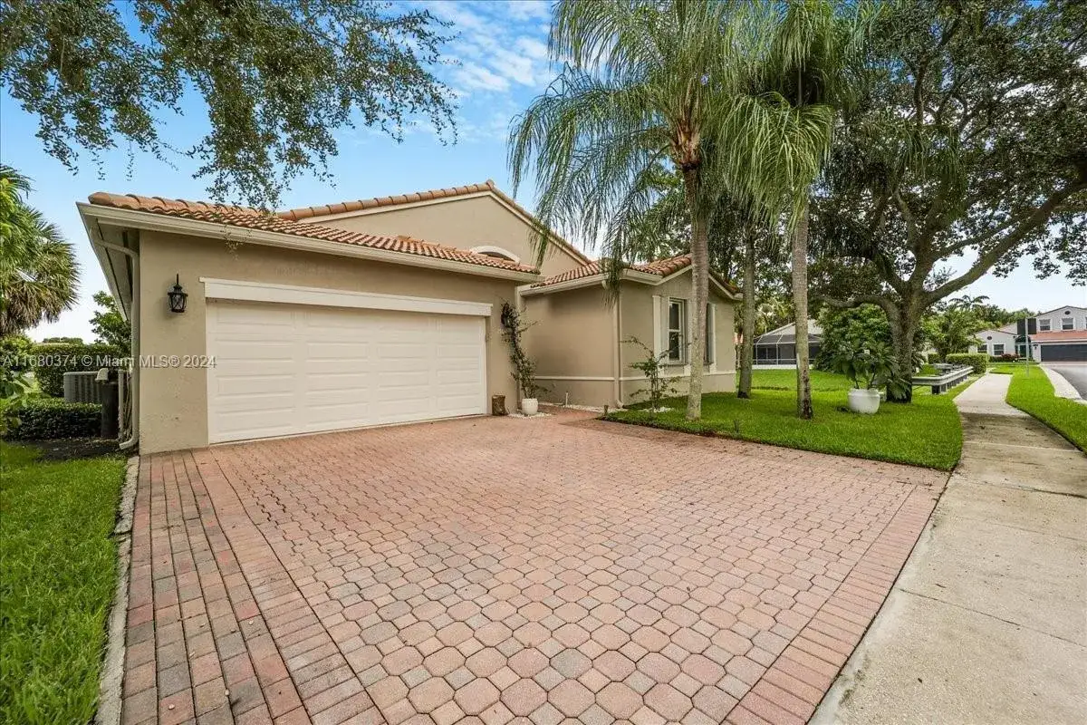 3 bedroom 2 bath Residential Lease for rent at 15003 SW 16th St, Pembroke Pines FL 33027