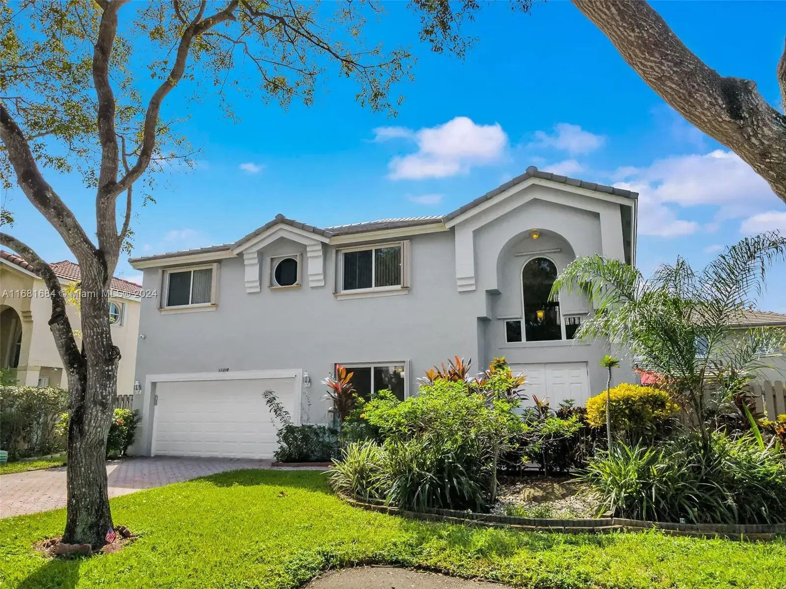 3 bedroom 2 bath Residential for sale at 11318 Rhapsody Rd, Cooper City FL 33026