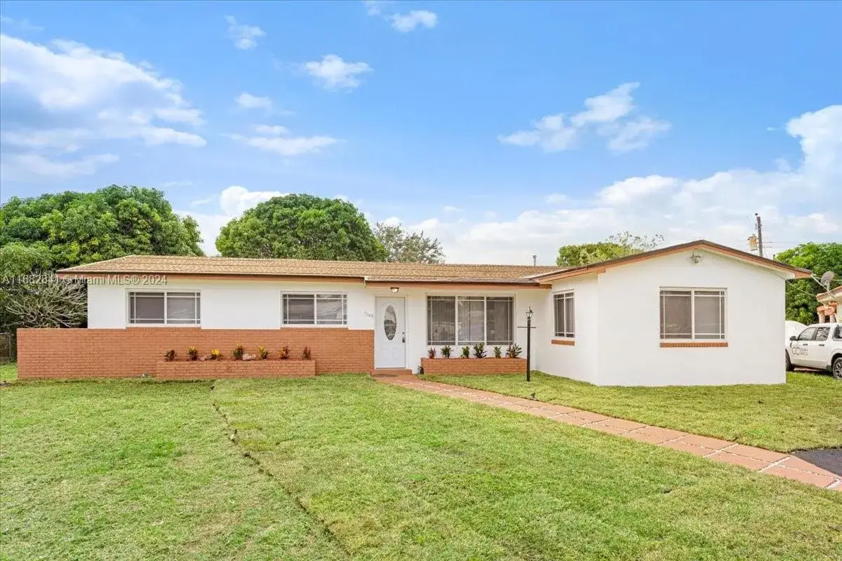4 bedroom 2 bath Residential Lease for rent at 7160 SW 5th Ct, Pembroke Pines FL 33023