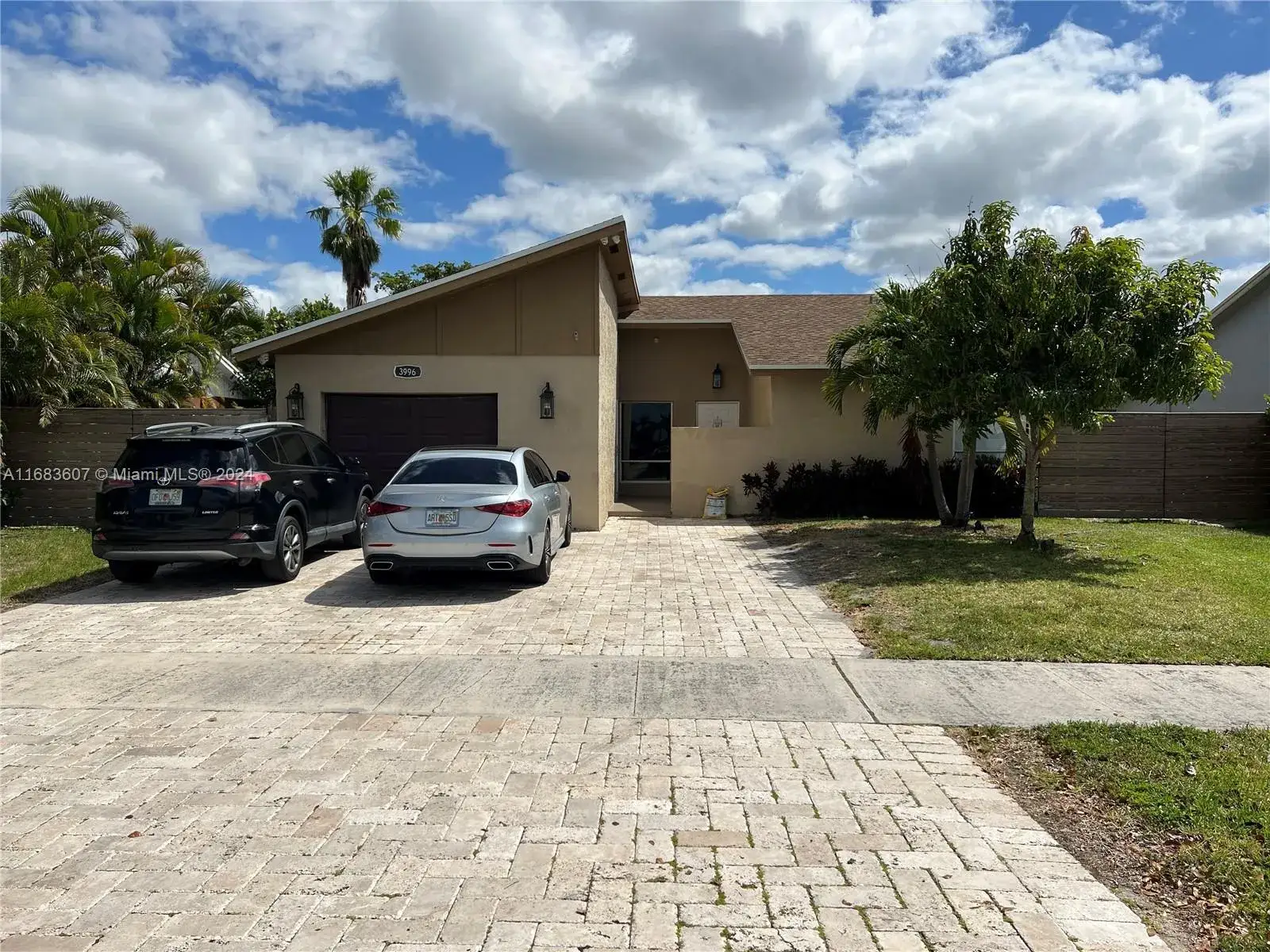 3 bedroom 2 bath Residential for sale at 3996 NW 1st Pl, Deerfield Beach FL 33442