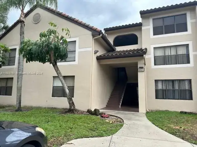 3 bedroom 2 bath Residential for sale at 4421 W Mcnab Rd # 10, Pompano Beach FL 33069