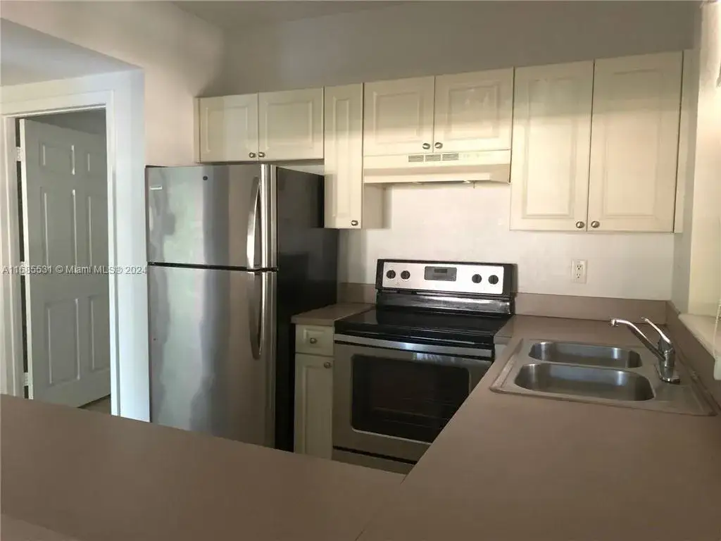 1 bedroom 1 bath Residential for sale at 6776 W Sample Rd # 6776, Coral Springs FL 33067