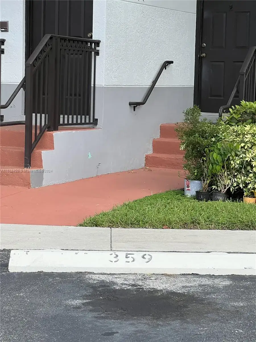 2 bedroom 3 bath Residential Lease for rent at 725 SW 148th Ave # 503, Sunrise FL 33325