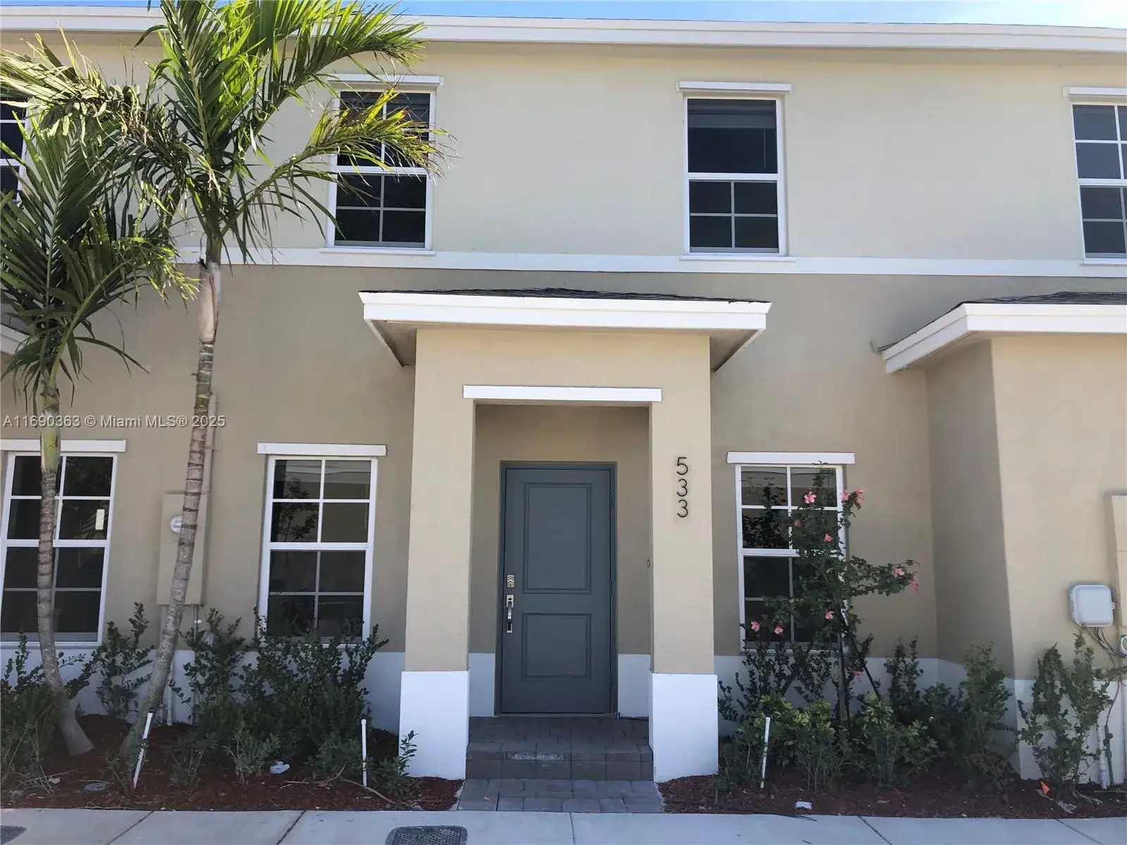 3 bedroom 2 bath Residential for sale at 533 NE 5th Pl # 1, Florida City FL 33034