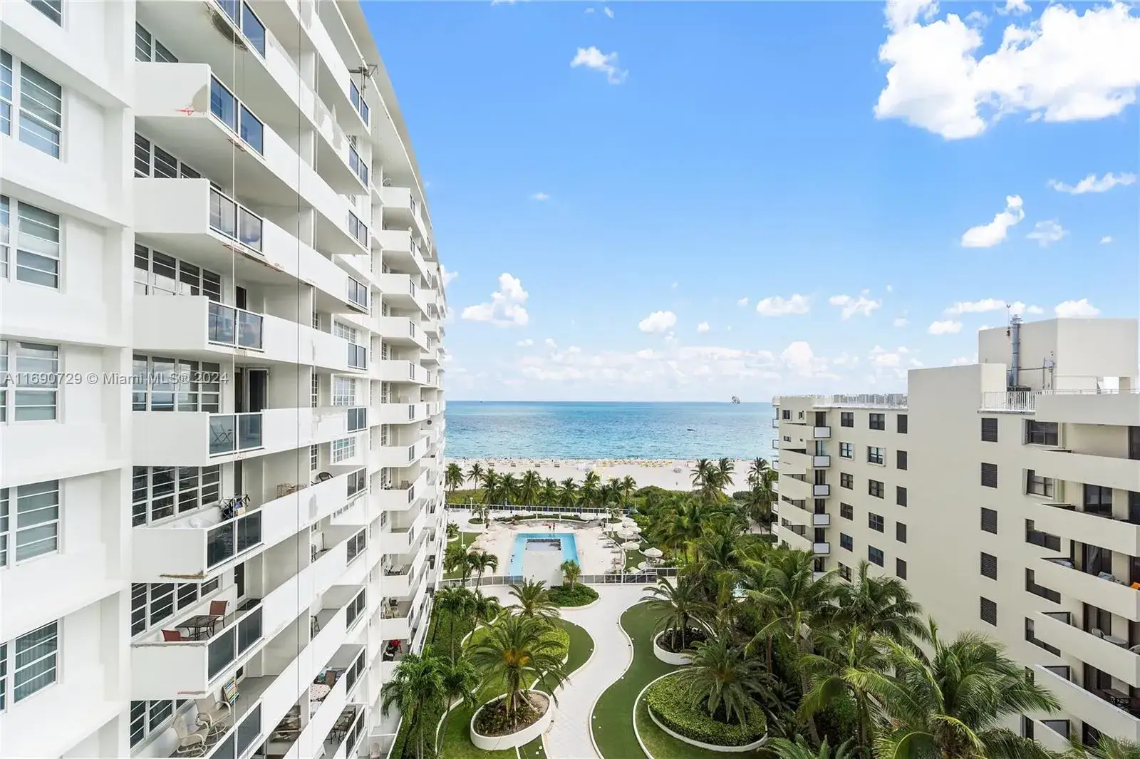 1 bedroom 1 bath Residential Lease for rent at 100 Lincoln Rd # 1019, Miami Beach FL 33139