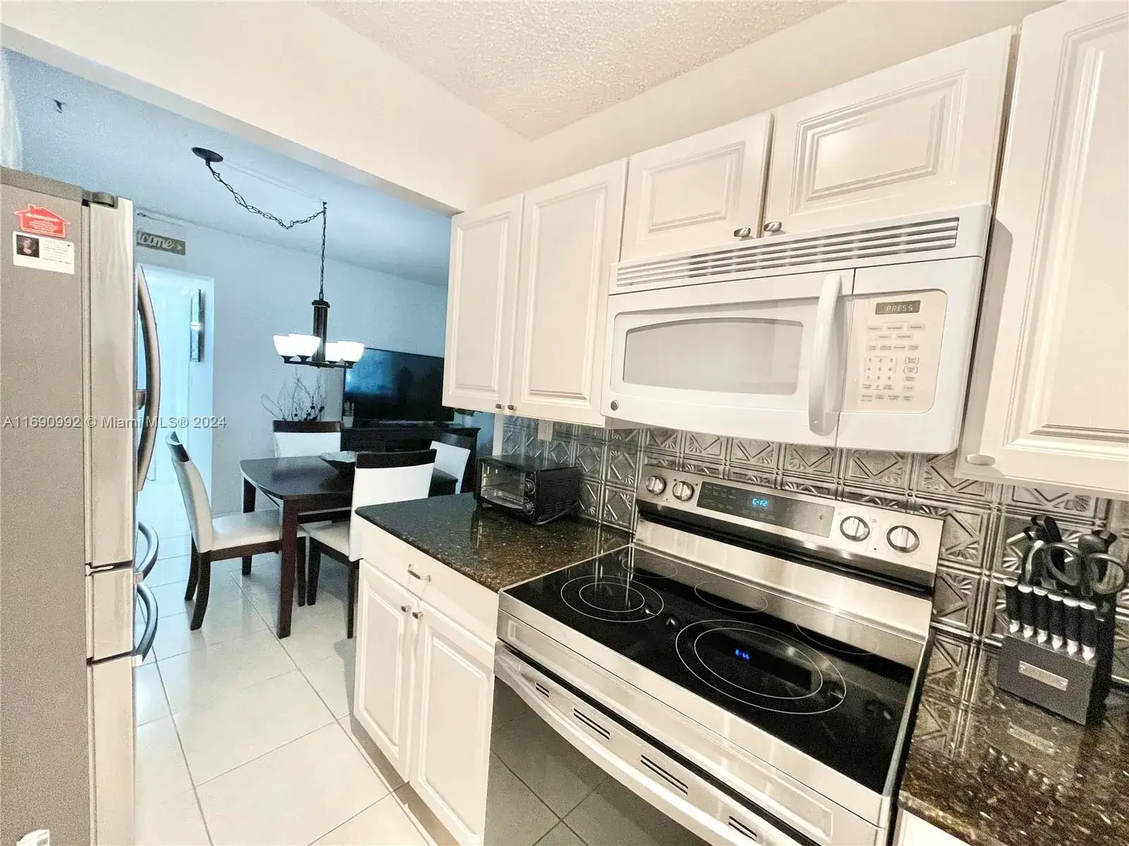2 bedroom 1 bath Residential for sale at 2145 Pierce St, Hollywood FL 33020
