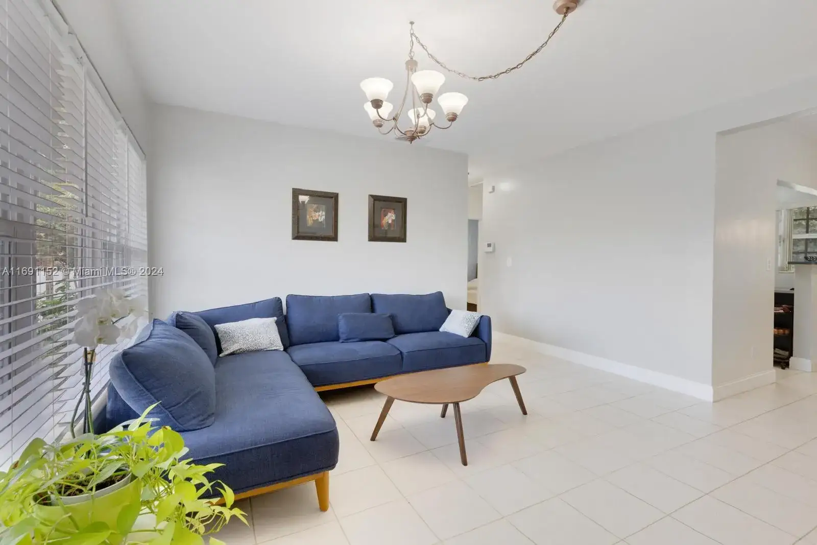 3 bedroom 1 bath Residential for sale at 280 NE 169th St, North Miami Beach FL 33162