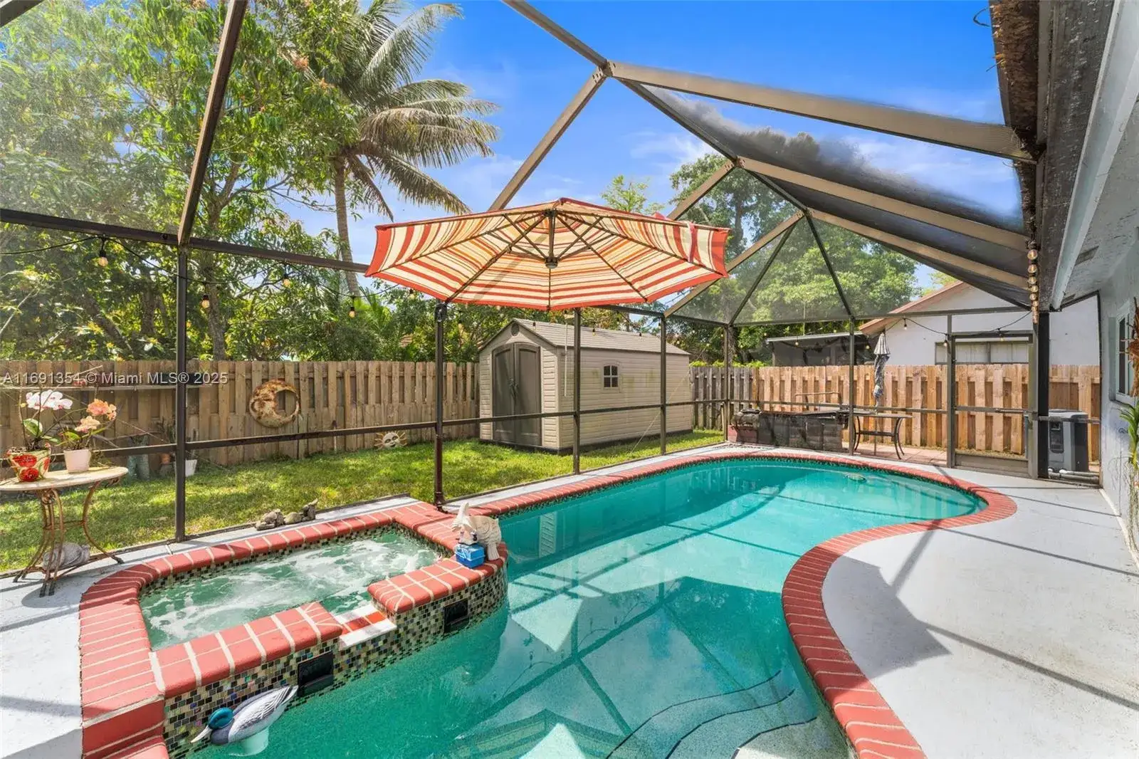 3 bedroom 3 bath Residential for sale at 7294 NW 39th St, Coral Springs FL 33065