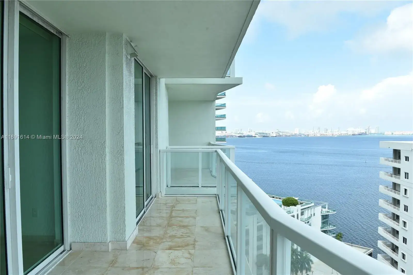 2 bedroom 2 bath Residential for sale at 218 SE 14th St # 1703, Miami FL 33131