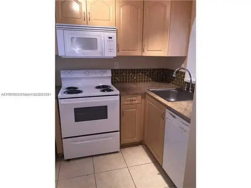 1 bedroom 1 bath Residential for sale at 488 NW 165th St Rd # 411, Miami FL 33169