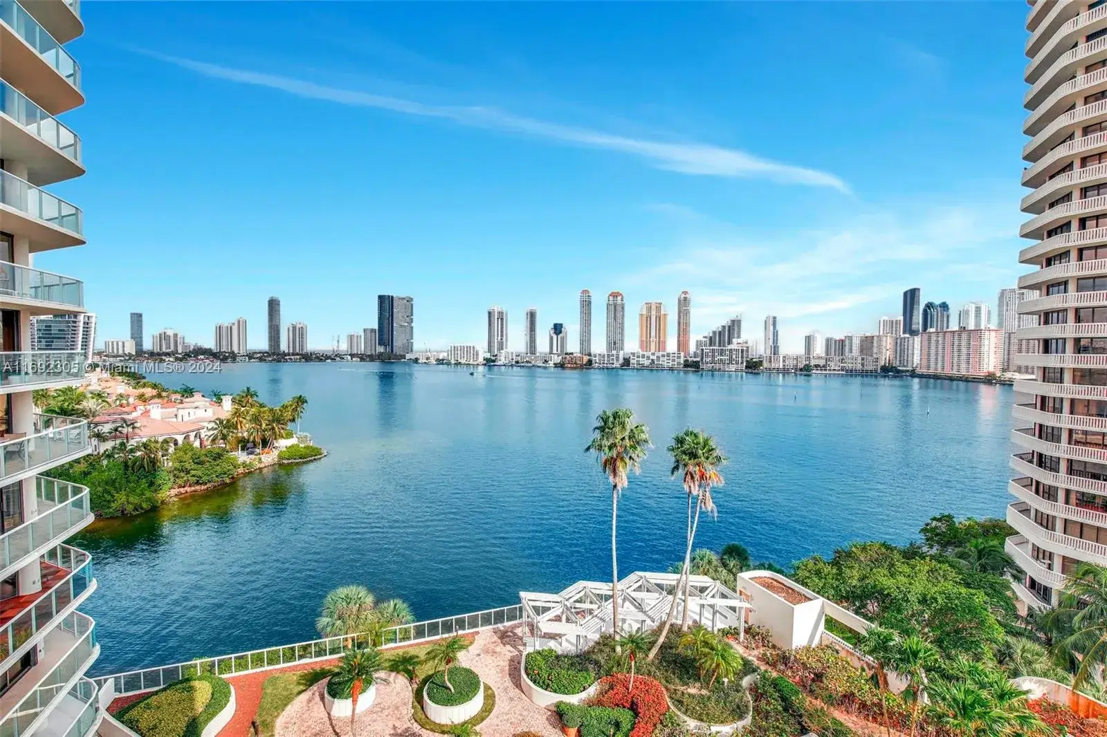 3 bedroom 3 bath Residential for sale at 4000 Island Blvd # 1002, Aventura FL 33160