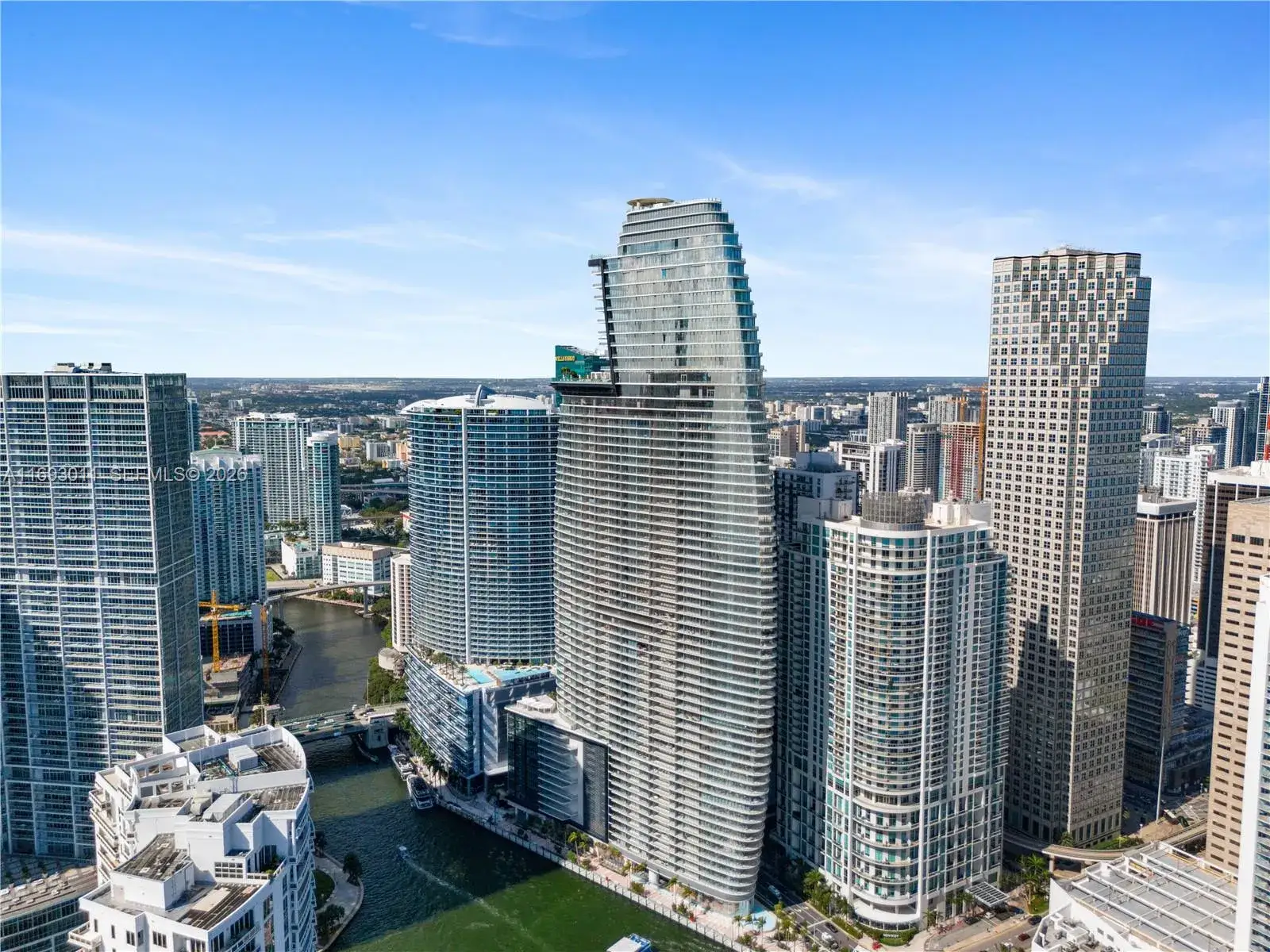 3 bedroom 4 bath Residential for sale at 300 Biscayne Blvd Way # 2103, Miami FL 33131