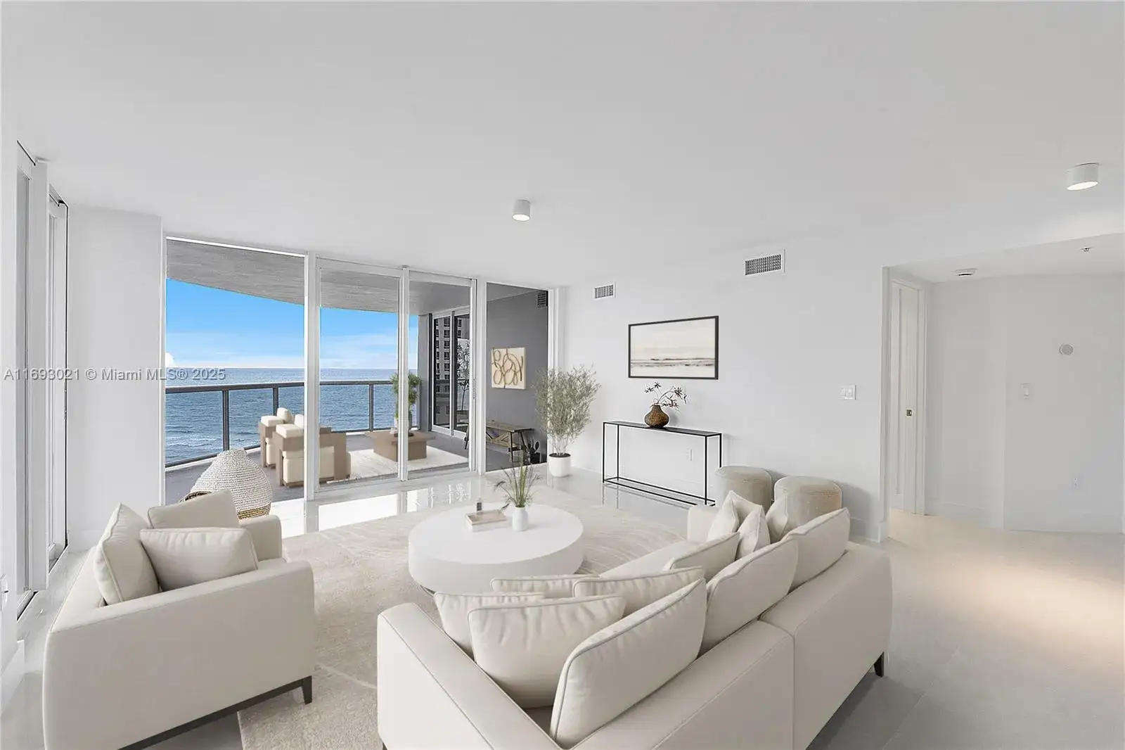 Business Opportunity for sale at Collins Ave, Miami Beach FL 33141