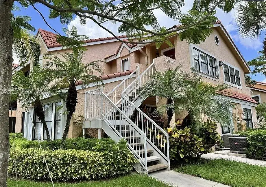 1 bedroom 1 bath Residential for sale at 10441 SW 156th Ct # 426, Miami FL 33196