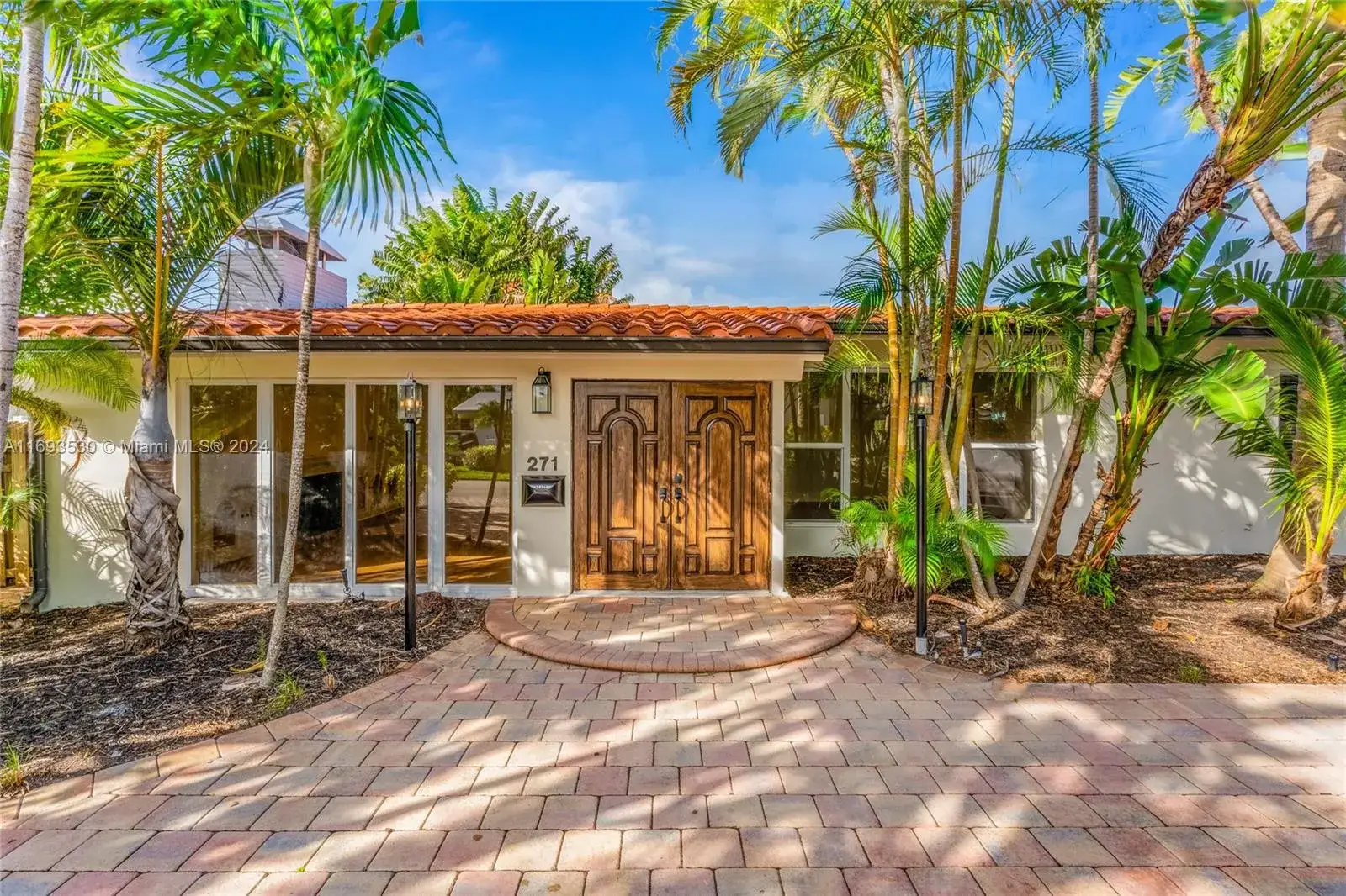 3 bedroom 3 bath Residential for sale at 271 Capri Ave, Lauderdale By The Sea FL 33308
