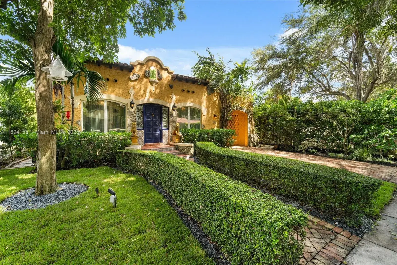 4 bedroom 3 bath Residential for sale at 407 Navarre Ave, Coral Gables FL 33134