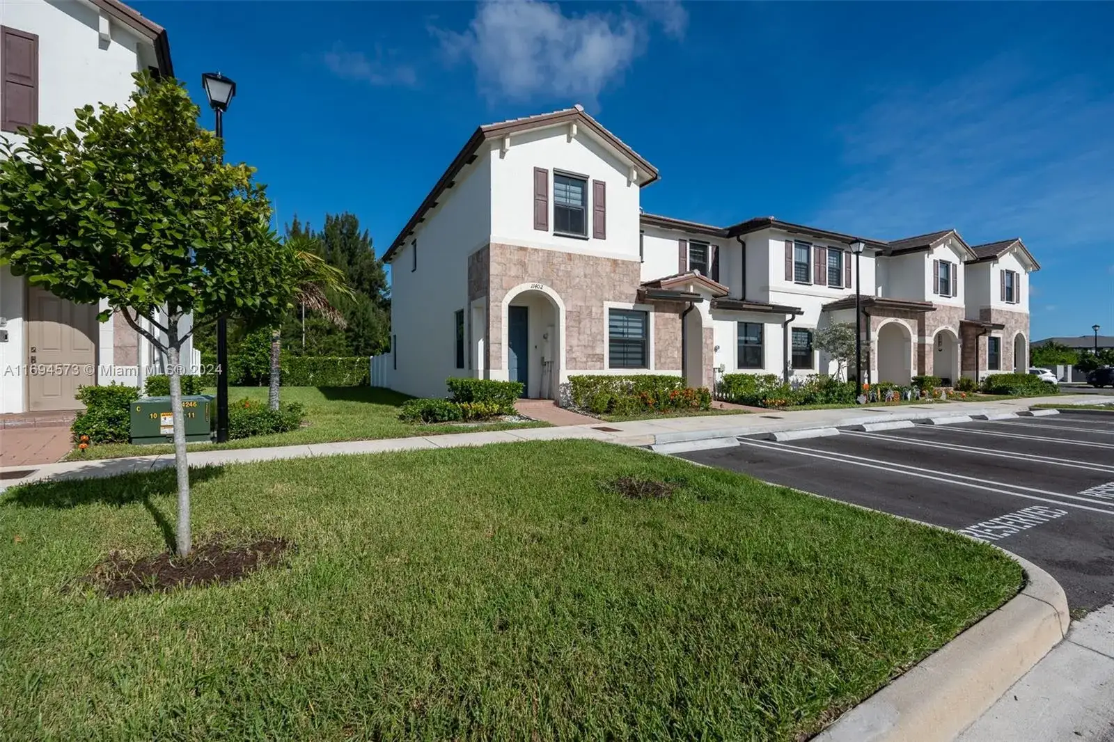 3 bedroom 2 bath Residential for sale at 11402 W 34th Way, Hialeah FL 33018