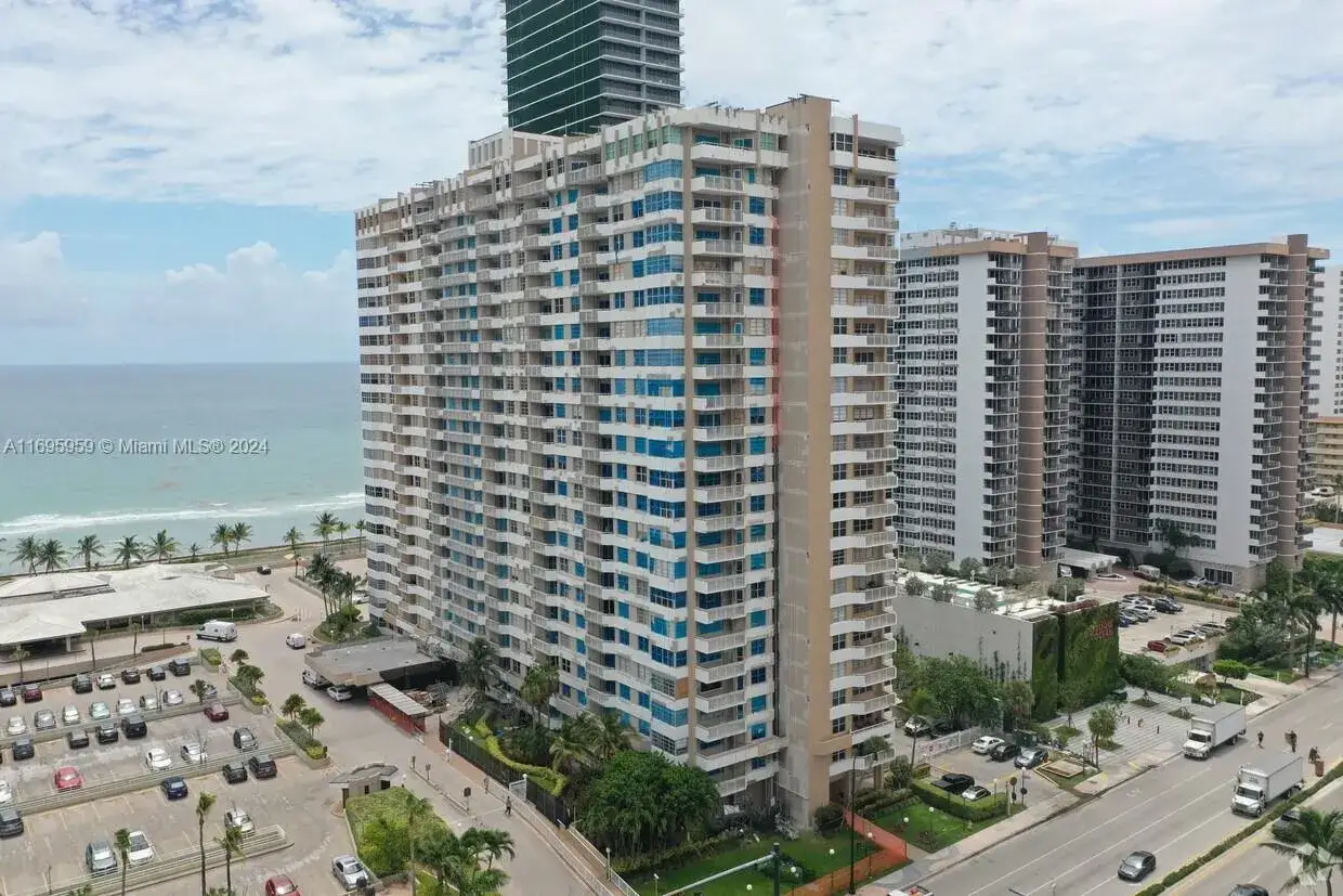 2 bedroom 2 bath Residential Lease for rent at 1980 S Ocean Dr # 6J, Hallandale Beach FL 33009