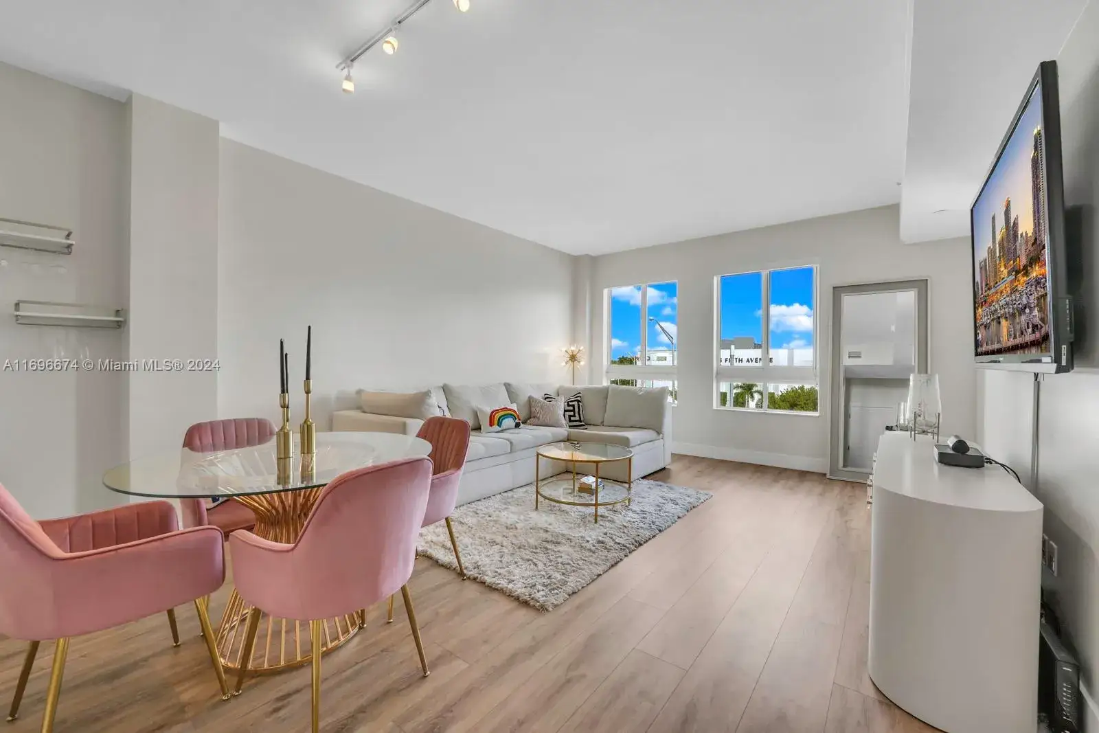 1 bedroom 1 bath Residential for sale at 7355 SW 89th St # 416N, Miami FL 33156