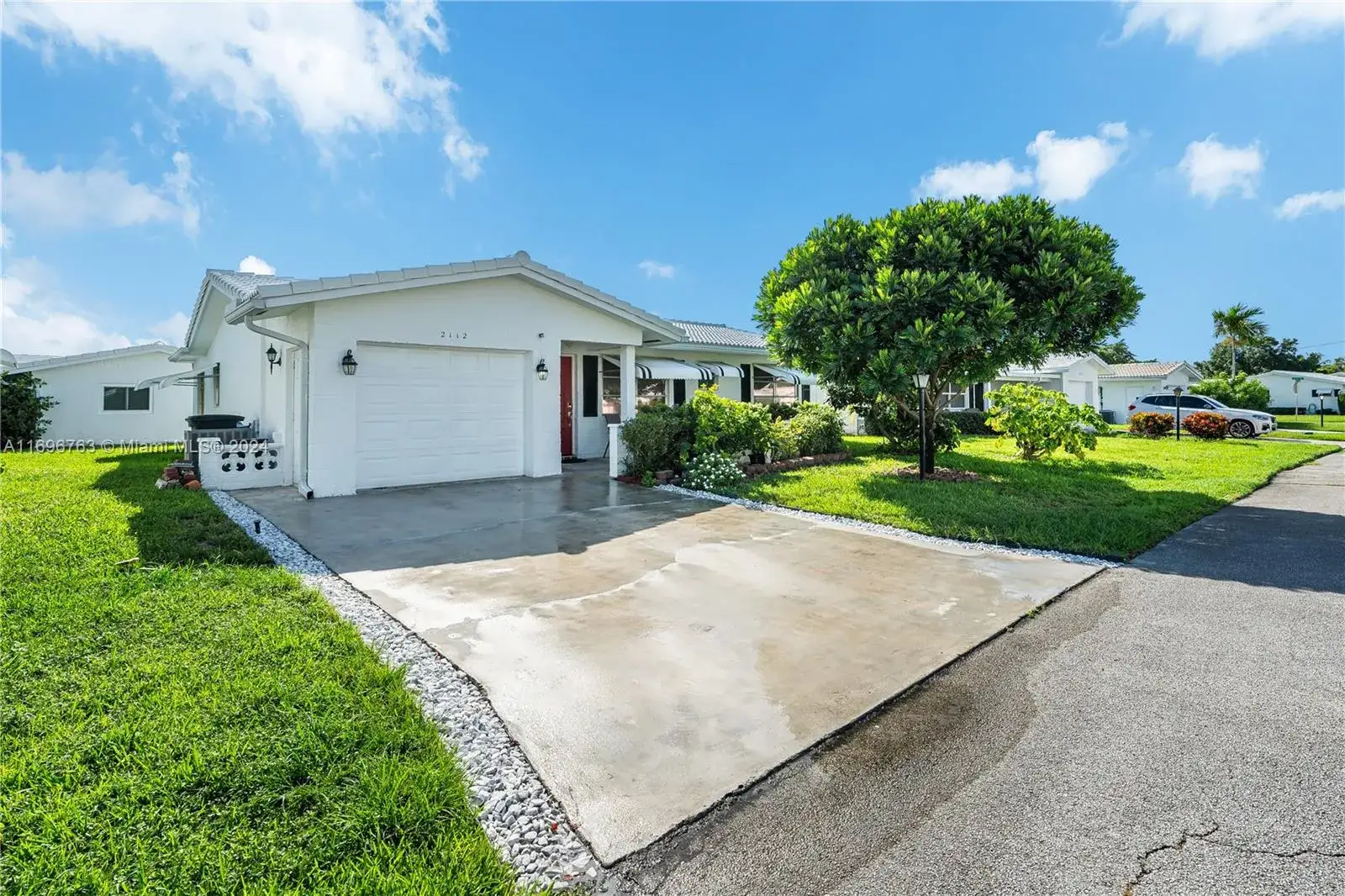 2 bedroom 2 bath Residential for sale at 2112 SW 13th Pl, Boynton Beach FL 33426