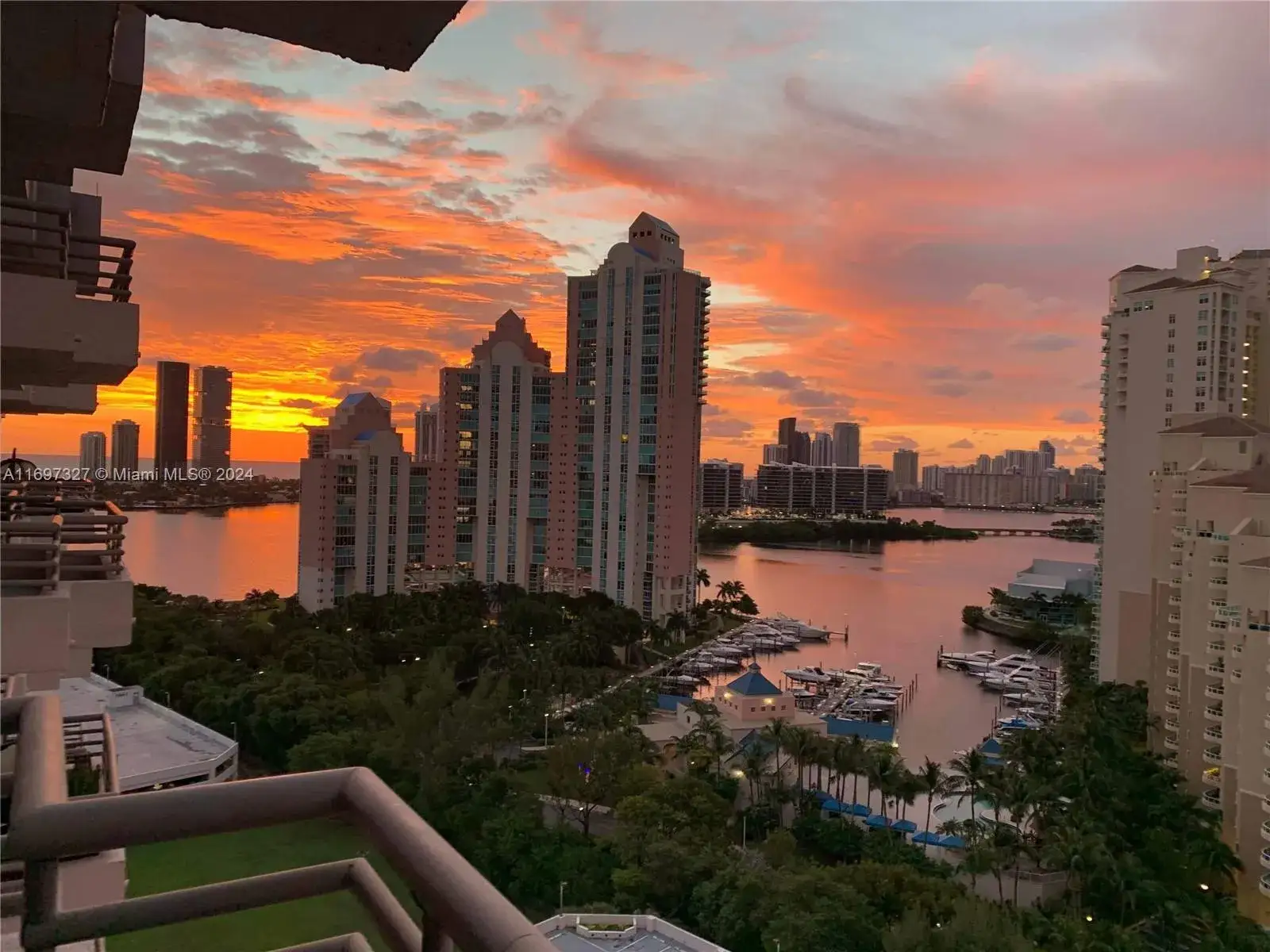 2 bedroom 2 bath Residential for sale at 3300 NE 191st St, Aventura FL 33180