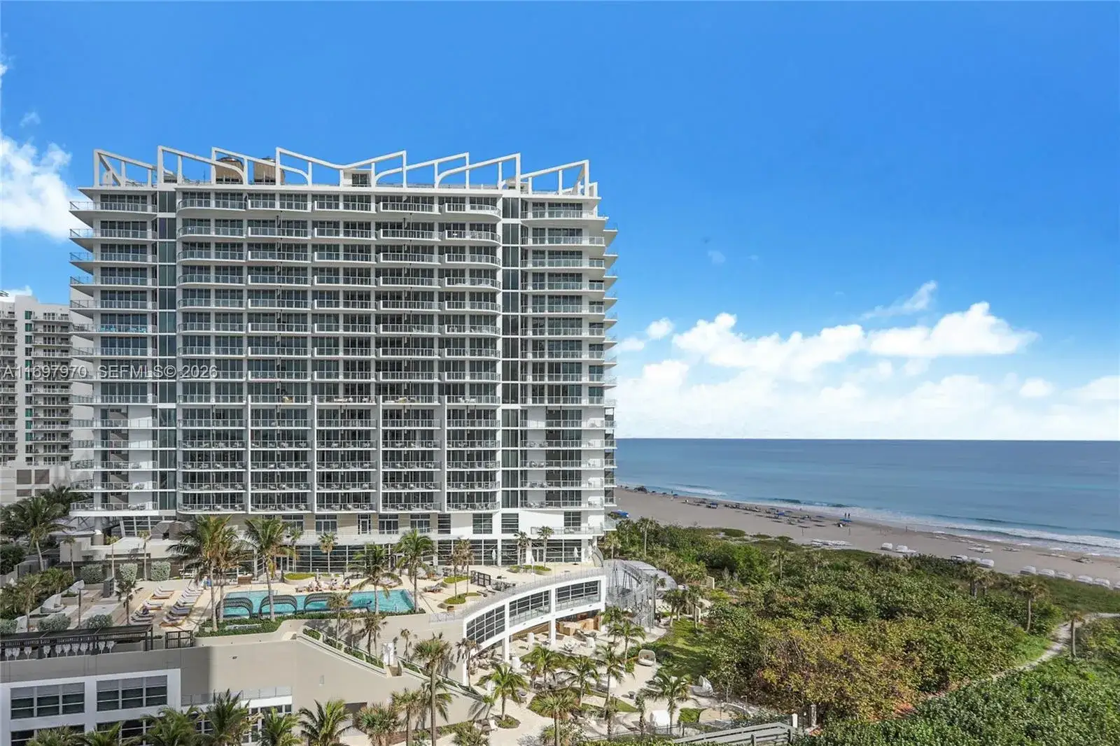 1 bedroom 1 bath Residential Lease for rent at 3000 N Ocean Dr # 10B, Riviera Beach FL 33404